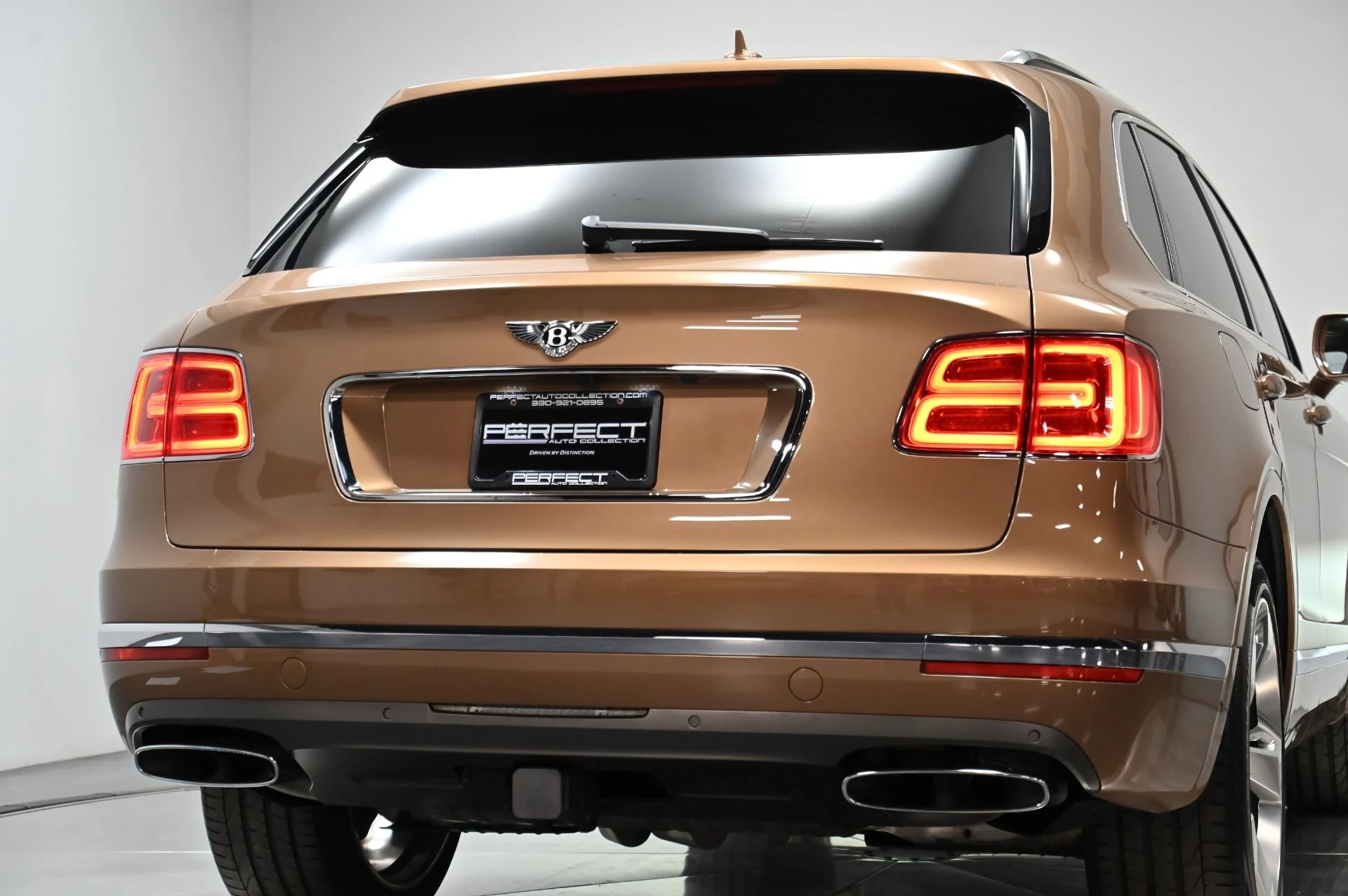mph049_782742790_Used_2017_Bentley_Bentayga_W12_1759876449_38b24b24c4