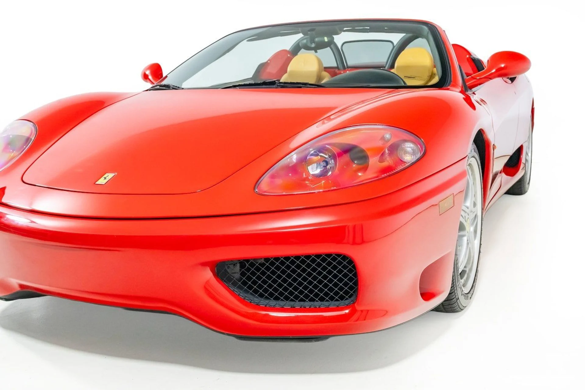 mph049_790869416_5de8d7e8e9a944559b31a65a97565133_180d0b0a00