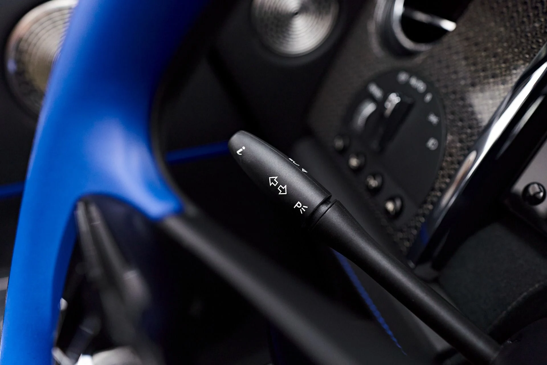 mph049_803820780_Used_2018_Rolls_Royce_Dawn_Base_1712097649_47684825f2