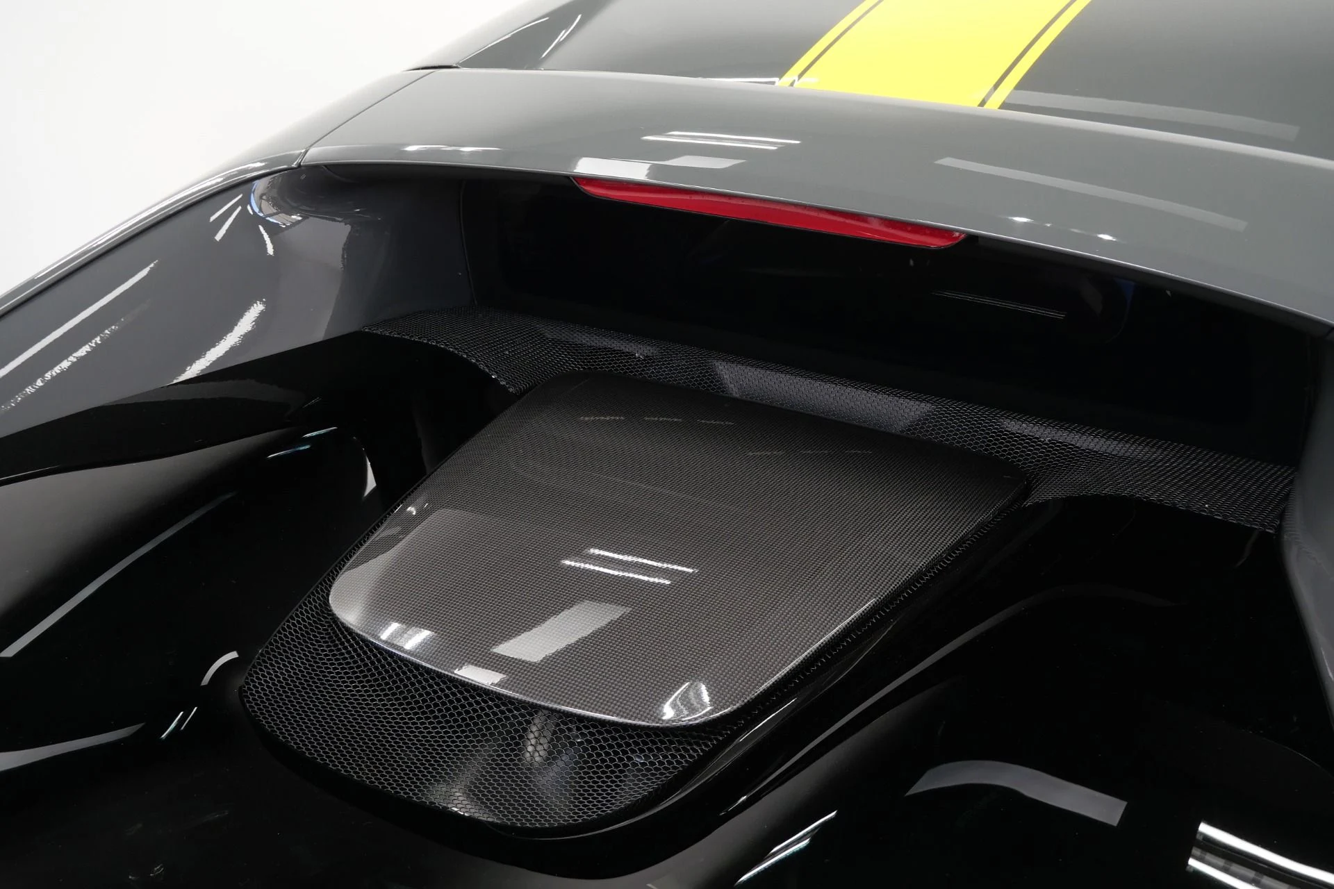 mph049_804474999_Used_2023_Ferrari_296_GTB_Livery_stripes_Carbon_Fiber_Racing_Seats_Yellow_Stitching_1769812467_606856ebc8