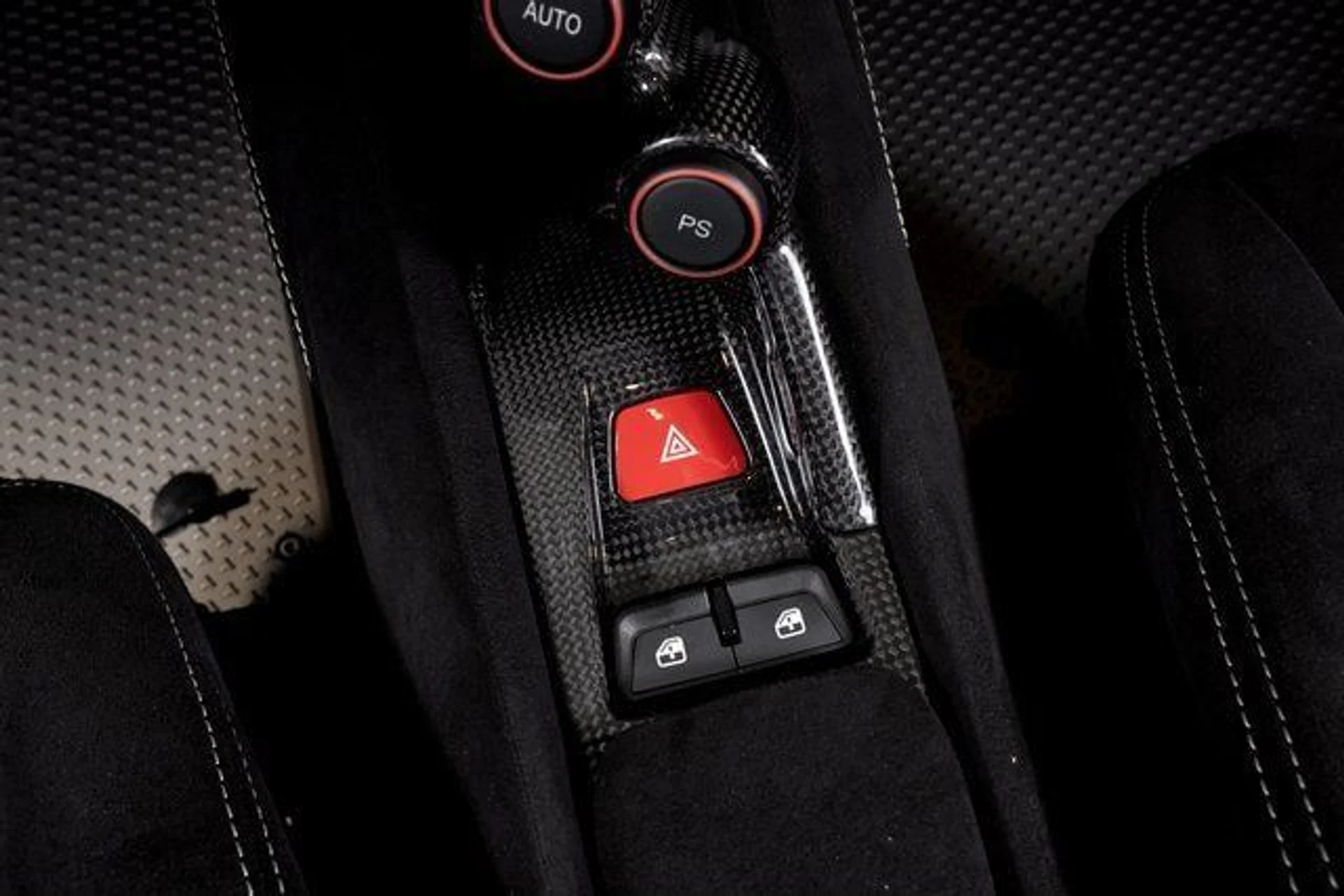 mph049_80676860_bb16ed95c2094358771872b399ca64fdx_e89fda14c9