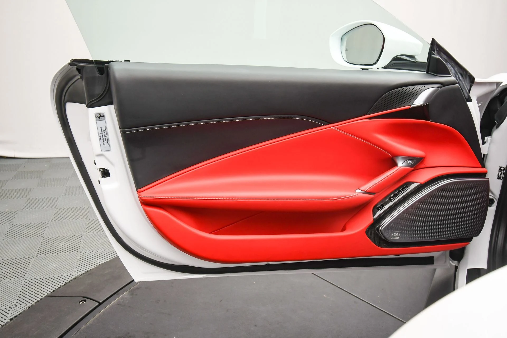 mph049_809911031_1c84df924b294267b704b3f8176f748a_743b8a9605