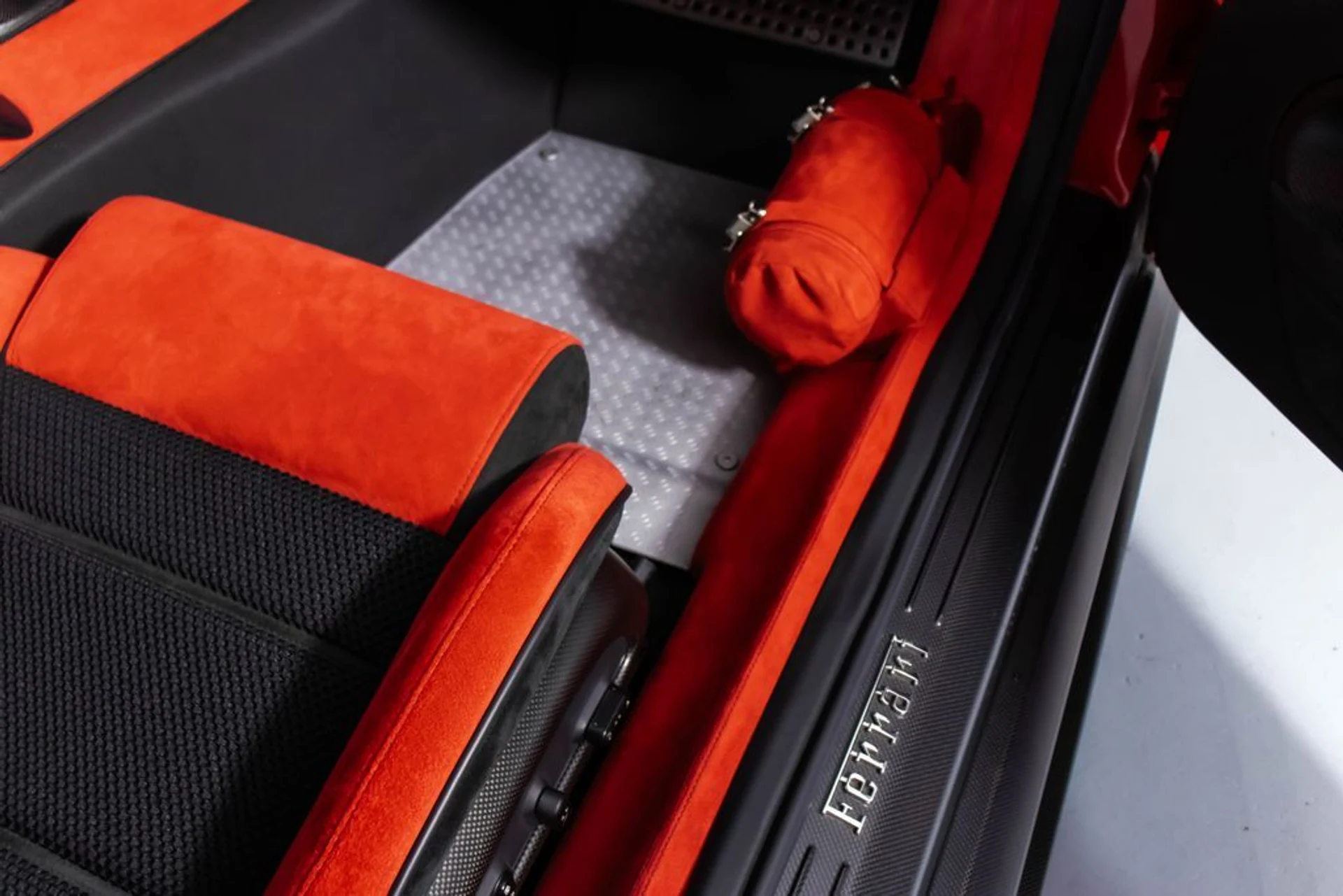 mph049_832940808_1ac89a7a402a336706dcc108f87f72c2x_44ed4dff22