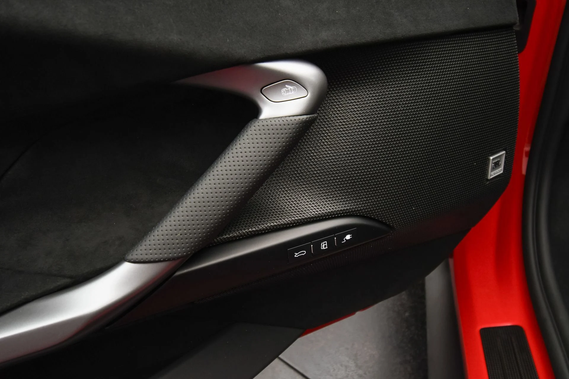 mph049_836900023_7c446a33fb214de9bd4ded6c88366985_e349cc04db