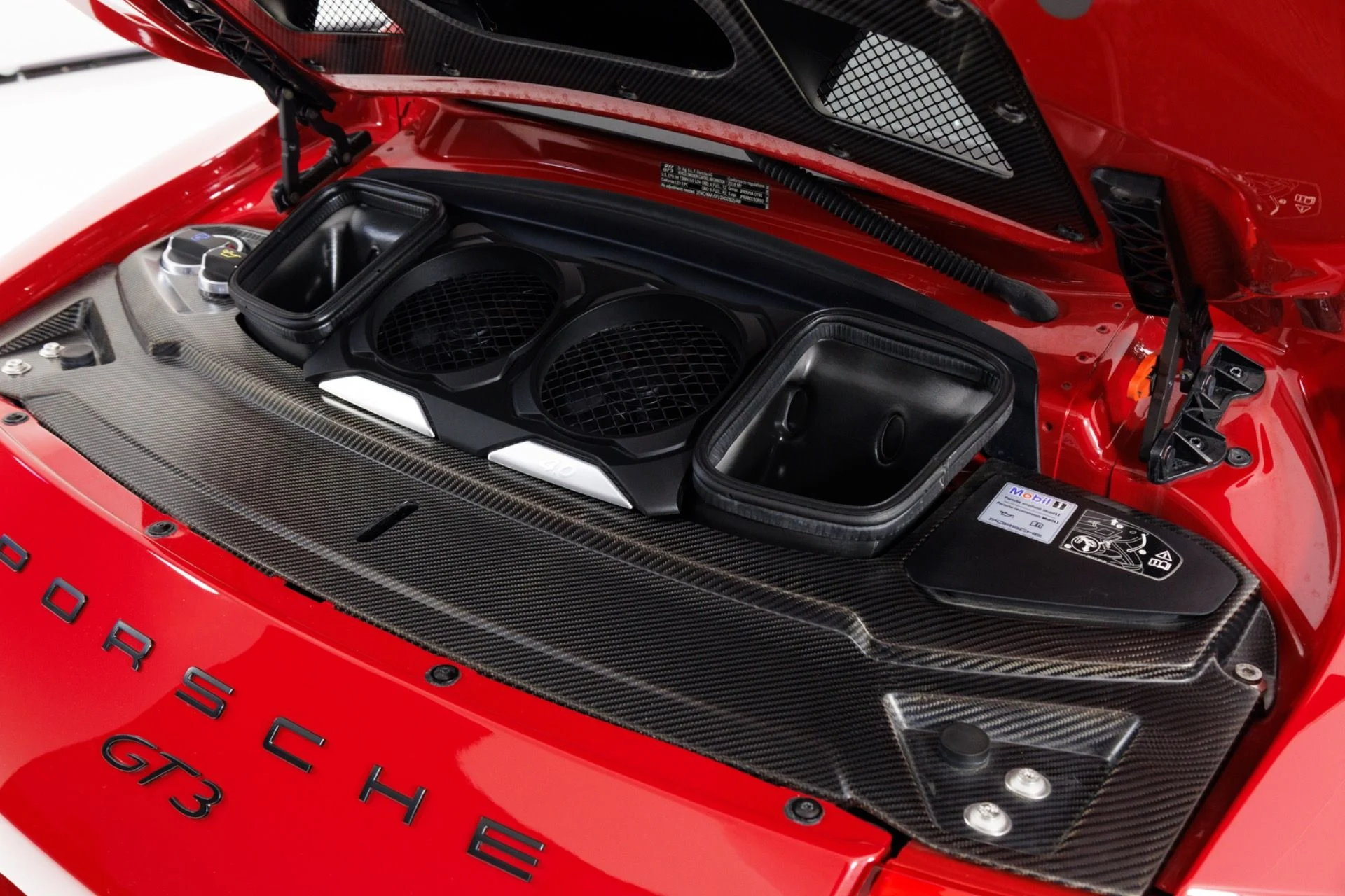 mph049_861143860_Used_2018_Porsche_911_GT_3_1781113324_ed3a6d1587