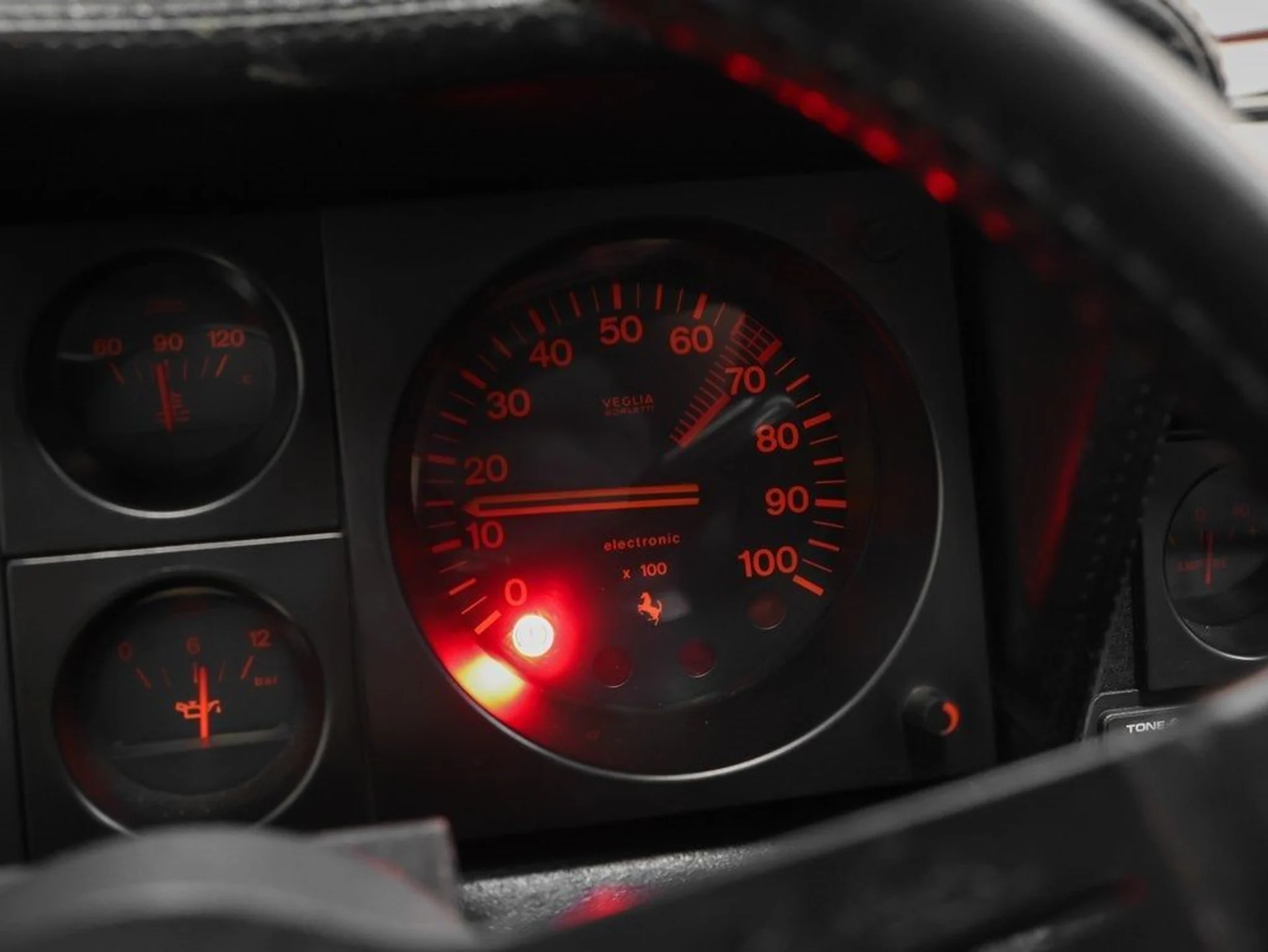 mph049_866937959_50_38e8ff4c7b