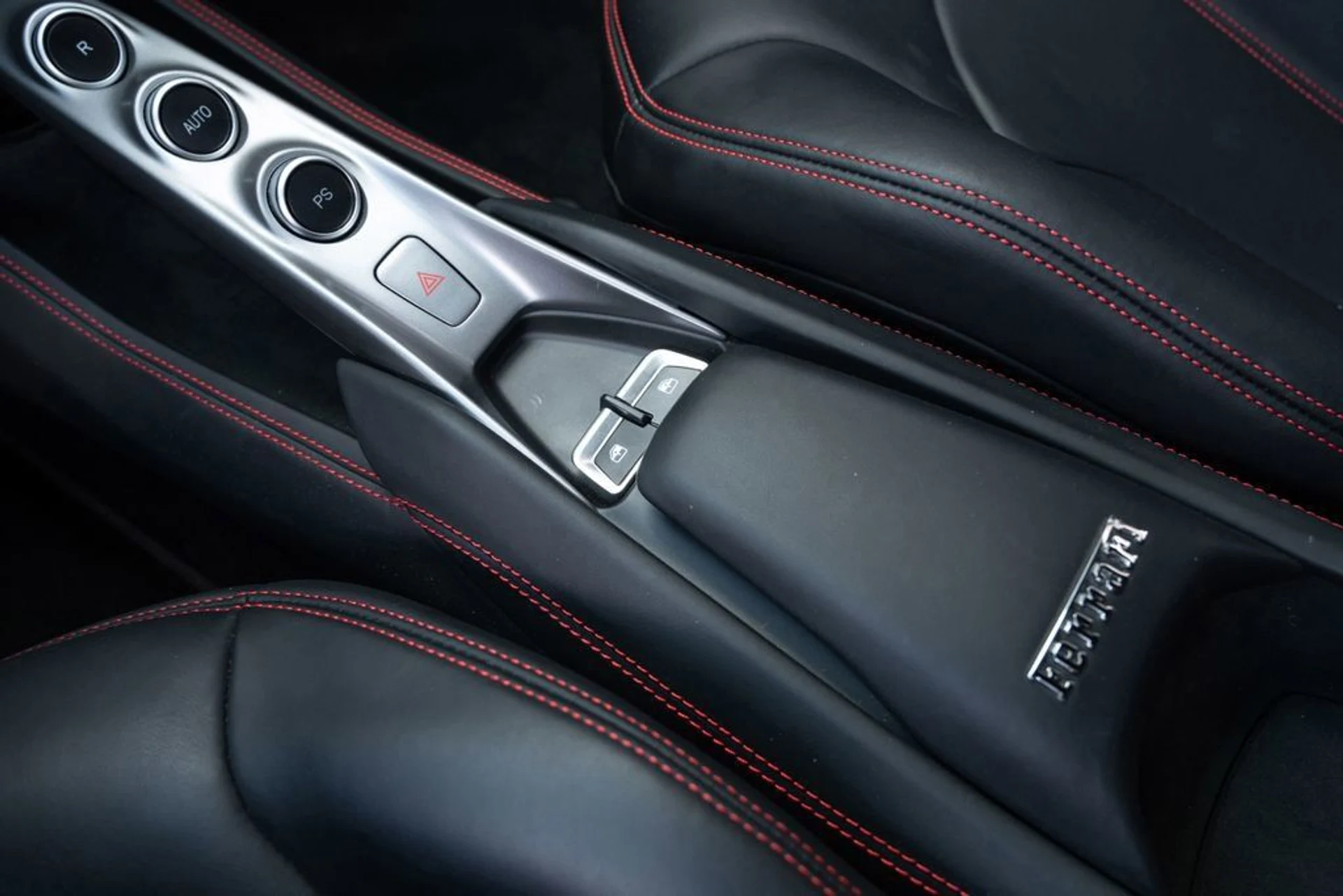 mph049_900170448_132ed5d1650c45a5a81b9fd47c2bb0f4_75145655ed