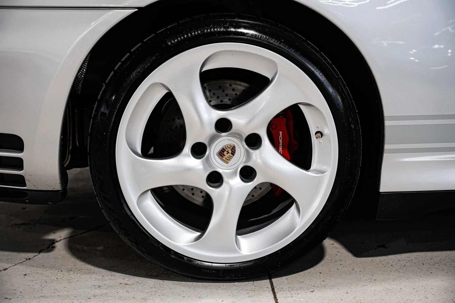 mph049_904603238_6c90cb741b1c8eb2ae9427a26afb437dx_05aa040262