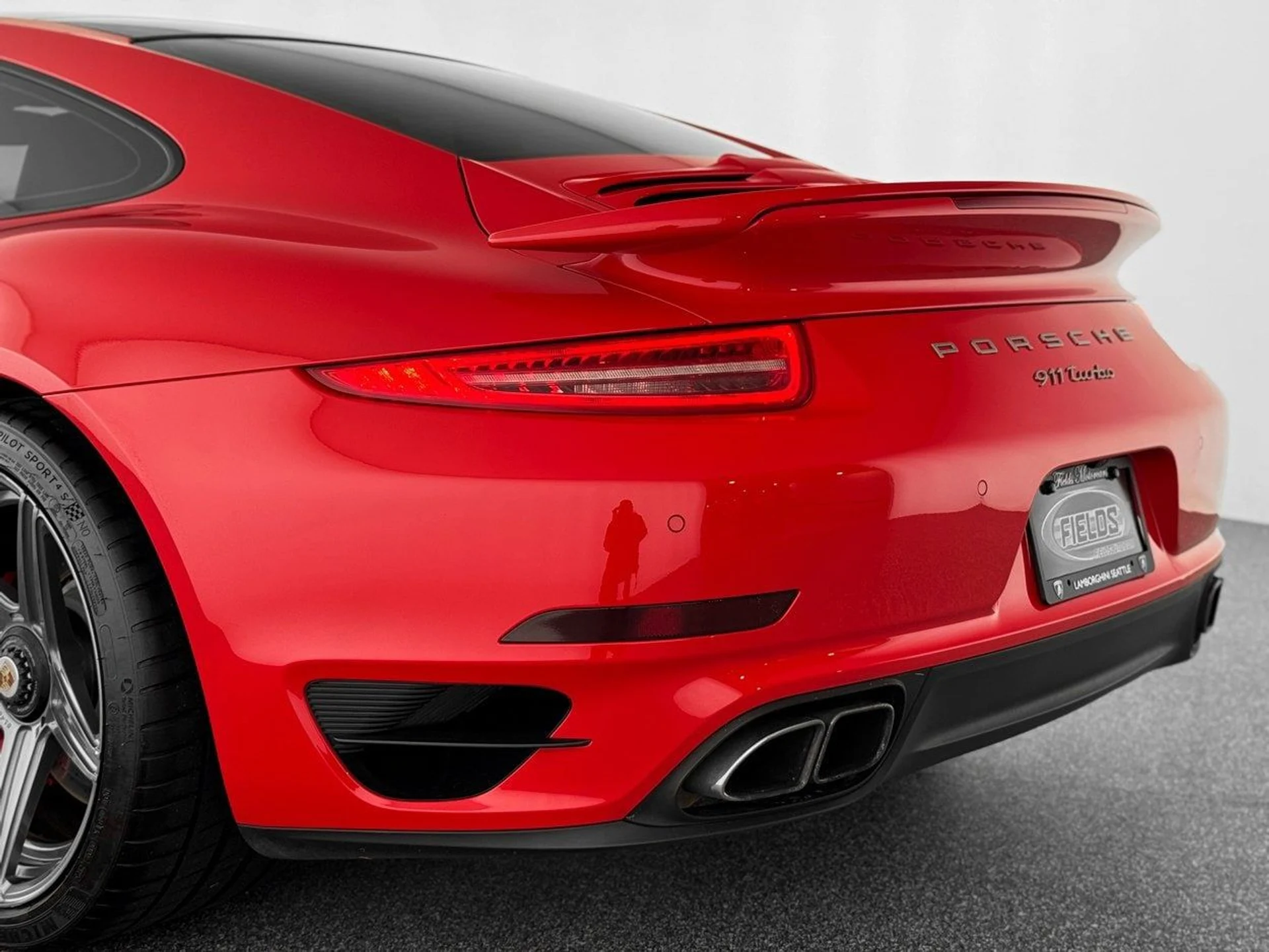 mph049_917374598_878c24b25d802e6691dcb8bd8beace24x_b35a750188