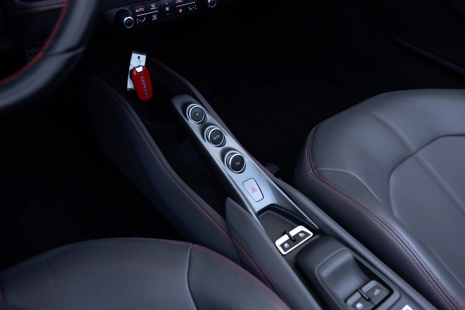 mph049_917611808_Used_2022_Ferrari_F8_Spider_1790977692_79536156b1