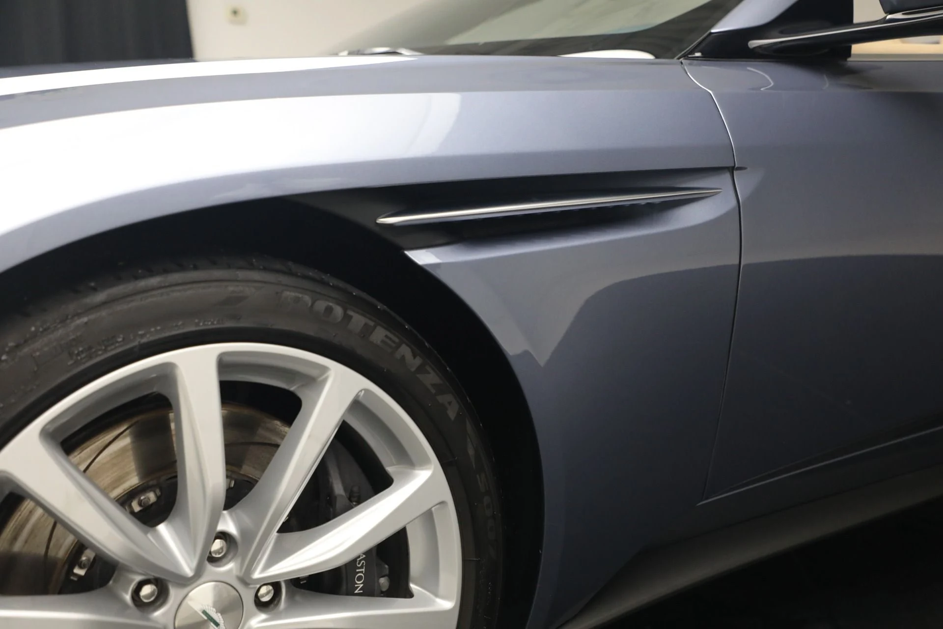 mph049_92557396_Used_2022_Aston_Martin_DB_11_Volante_1787336556_488ae06c66
