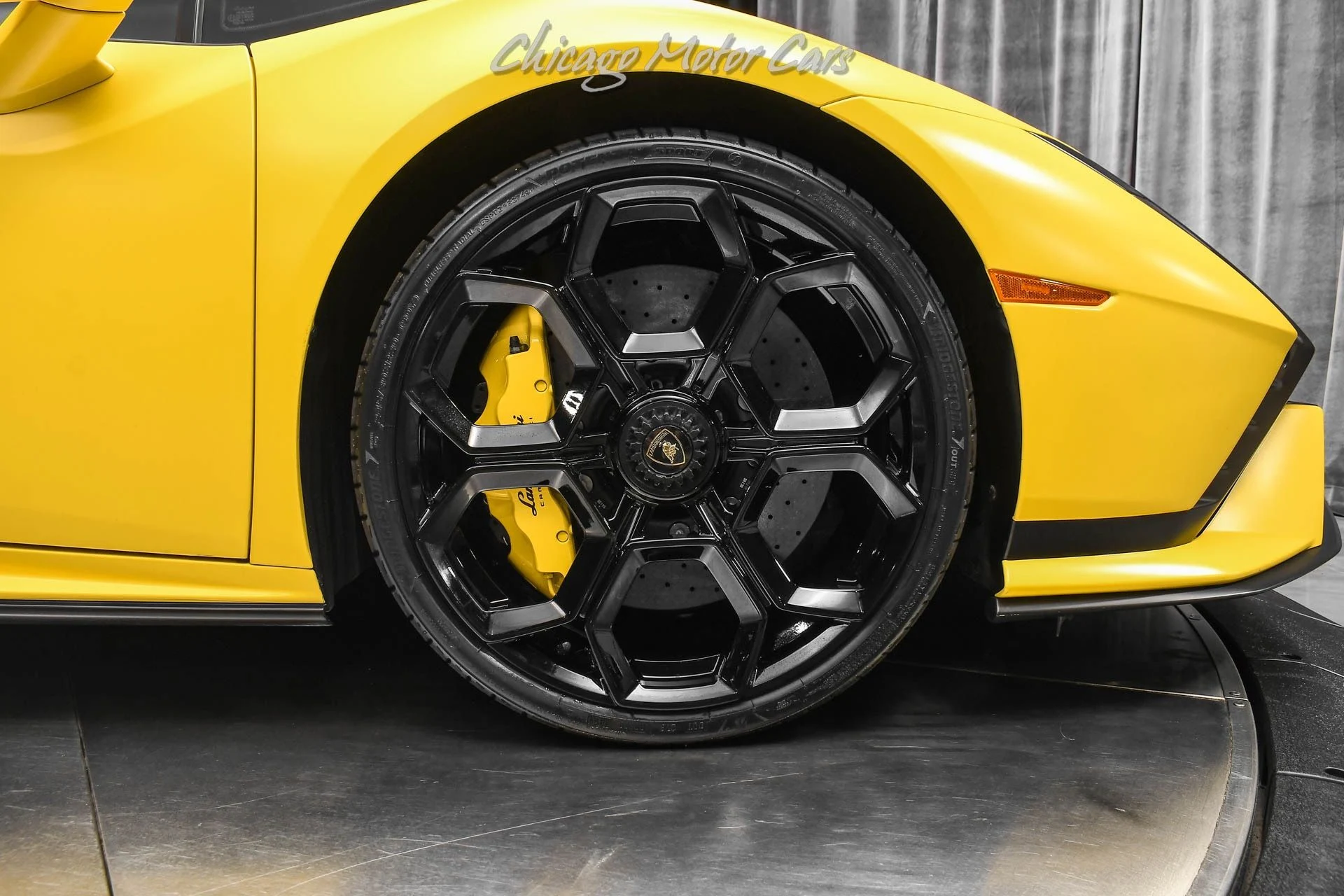 mph049_937274943_12698_p50_l_6a413e7ef8