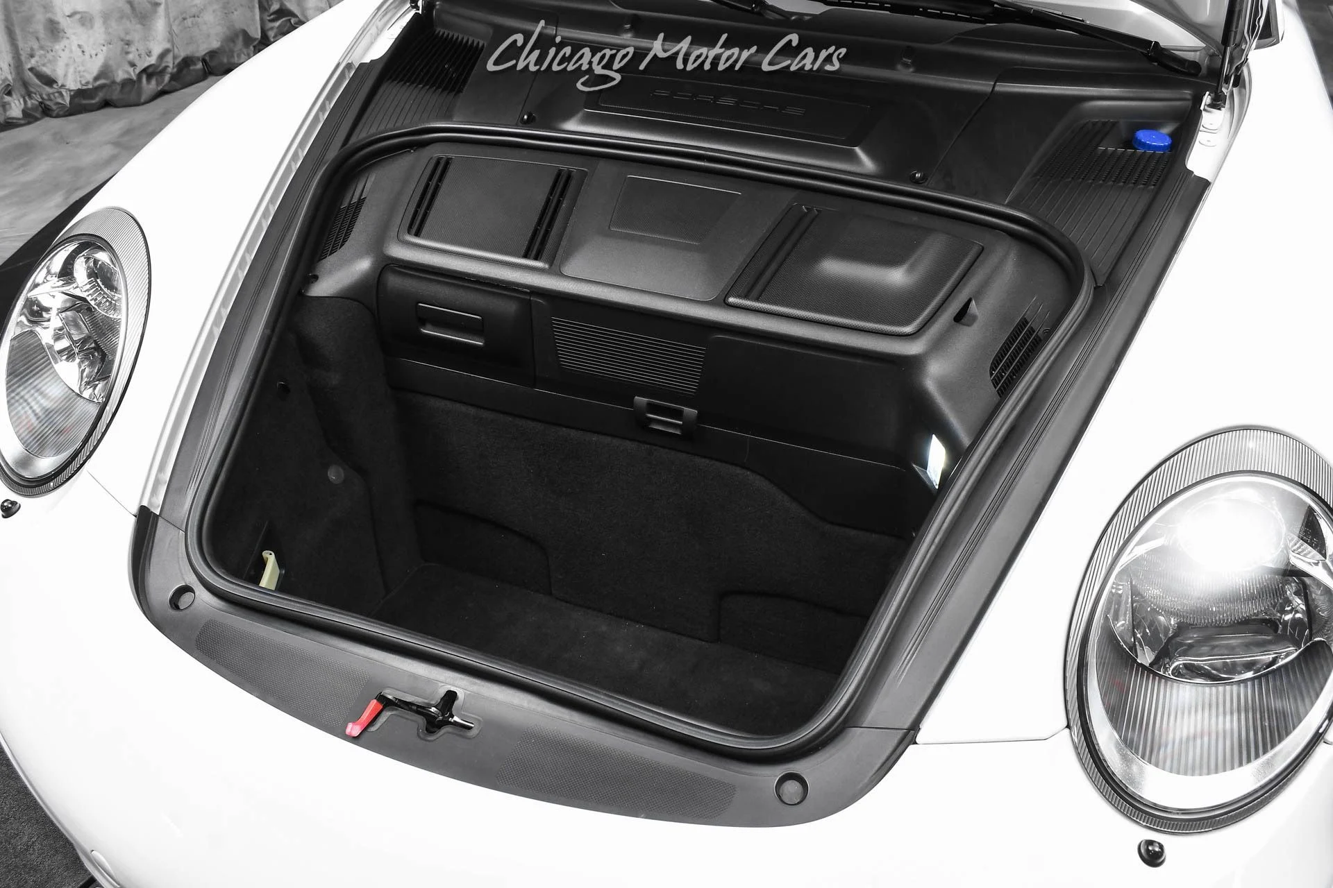 mph049_940424274_12724_p50_l_8f9e6f0d2c