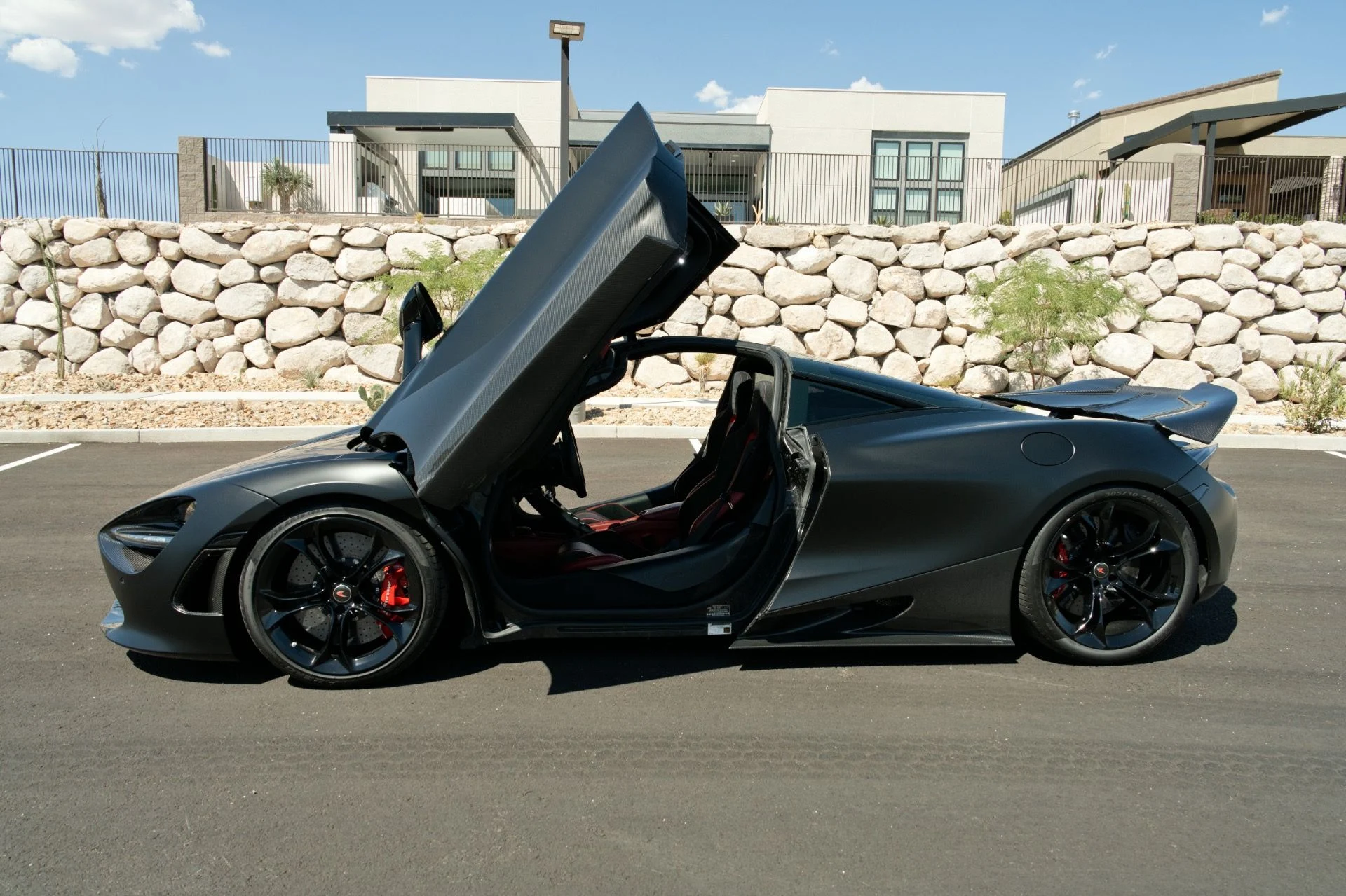 mph049_942076213_Used_2018_Mc_Laren_720_S_Performance_1787600153_b695ec56d3