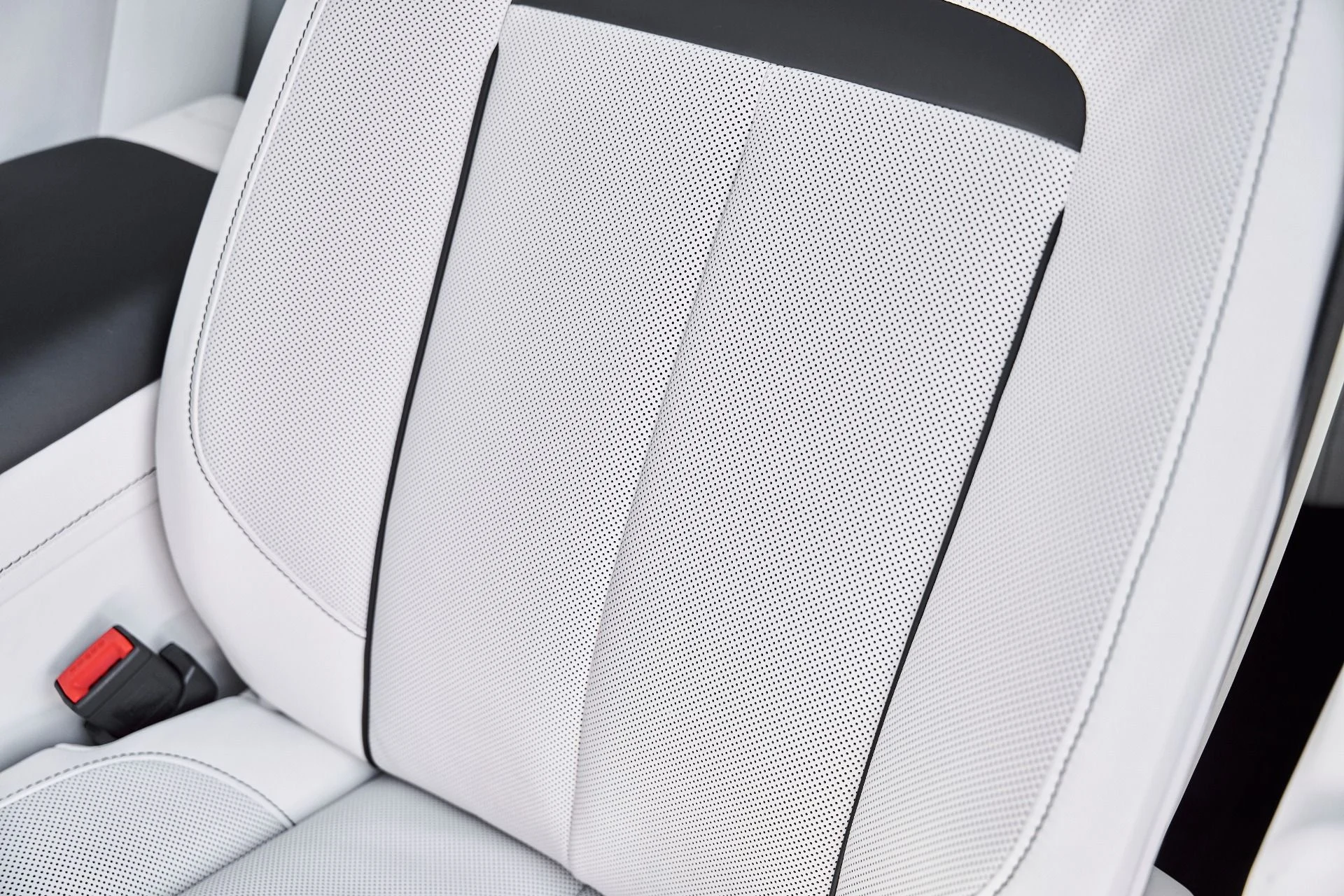 mph049_964983567_Used_2026_Rolls_Royce_Ghost_Base_1780101149_87d5b2718d