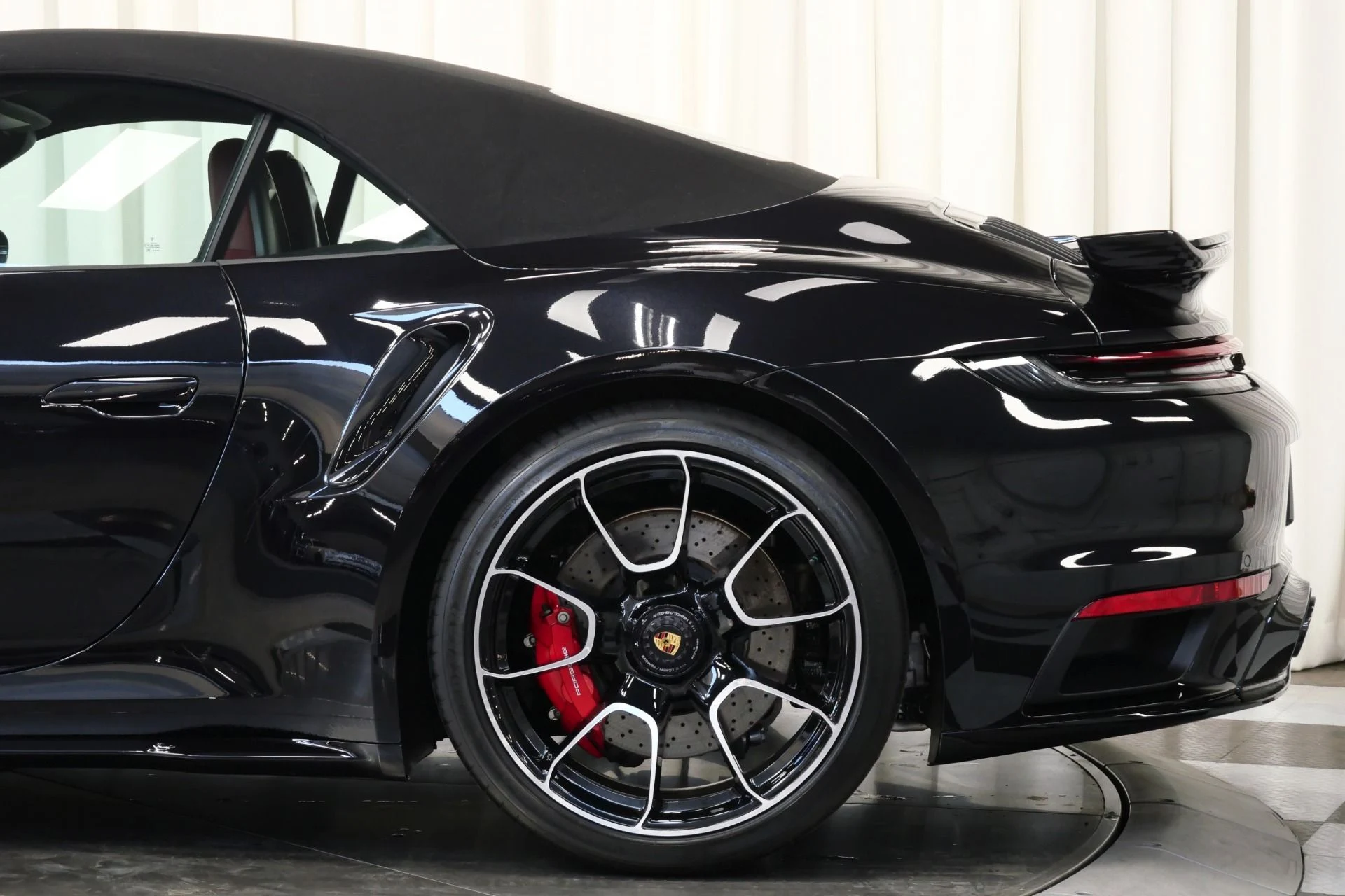 mph049_97314724_Used_2024_Porsche_911_Turbo_Cabriolet_1755711683_6c9f220a3f