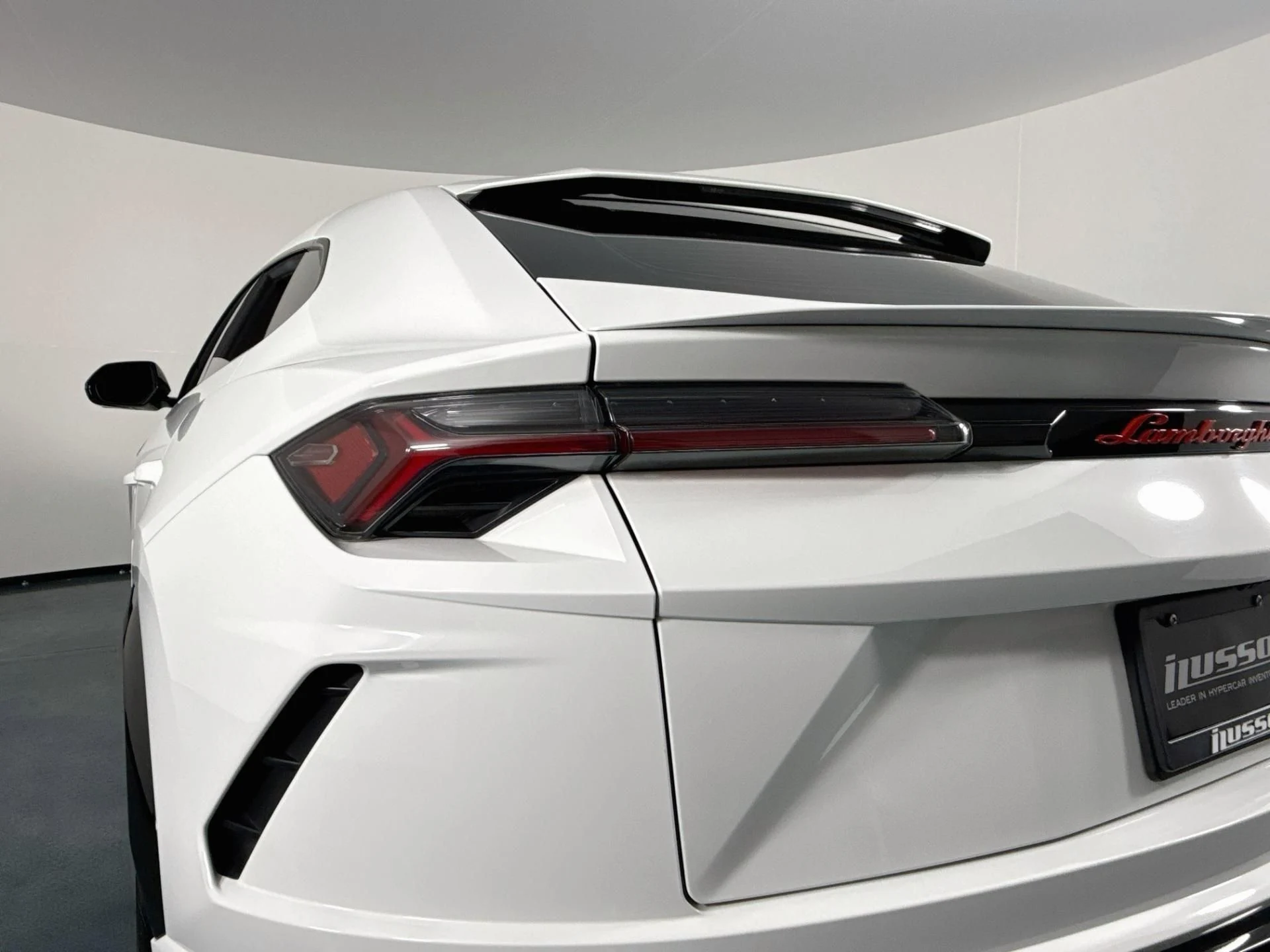 mph049_977198367_Used_2020_Lamborghini_Urus_1788550631_dc2e8156bb