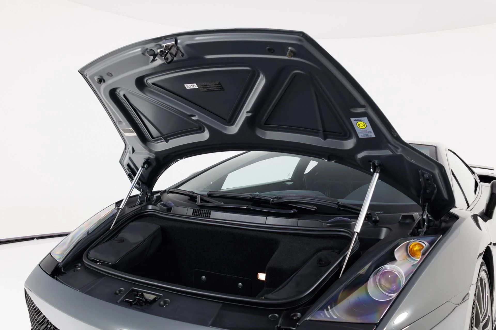 mph049_995688546_Used_2008_Lamborghini_Gallardo_Superleggera_1775229381_d4ca3036f2