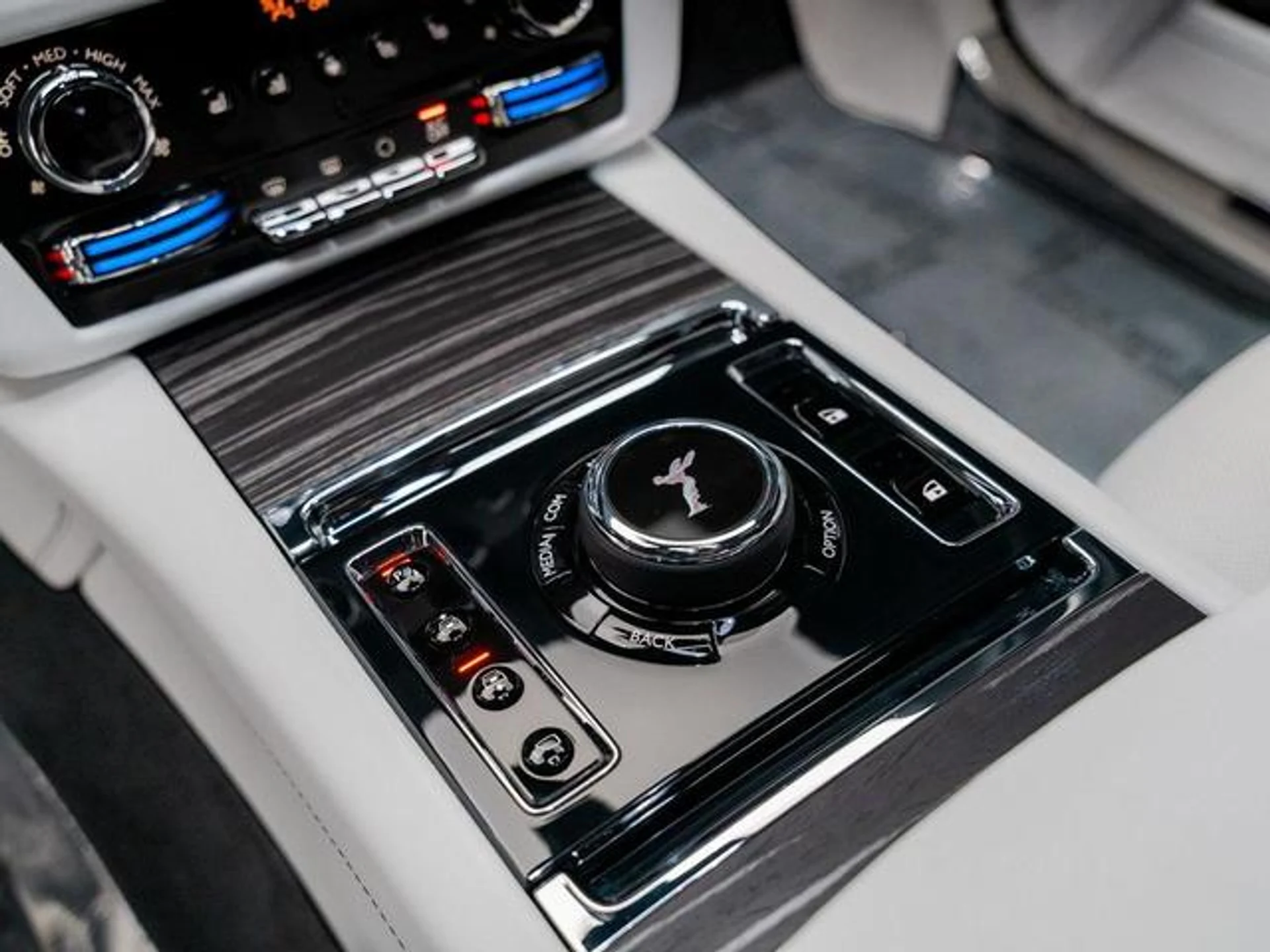 mph049_s_Vdz_D1um_Ph_Eesb_Xj_J_Lh4_I_Roh_Vbo_fb01020266