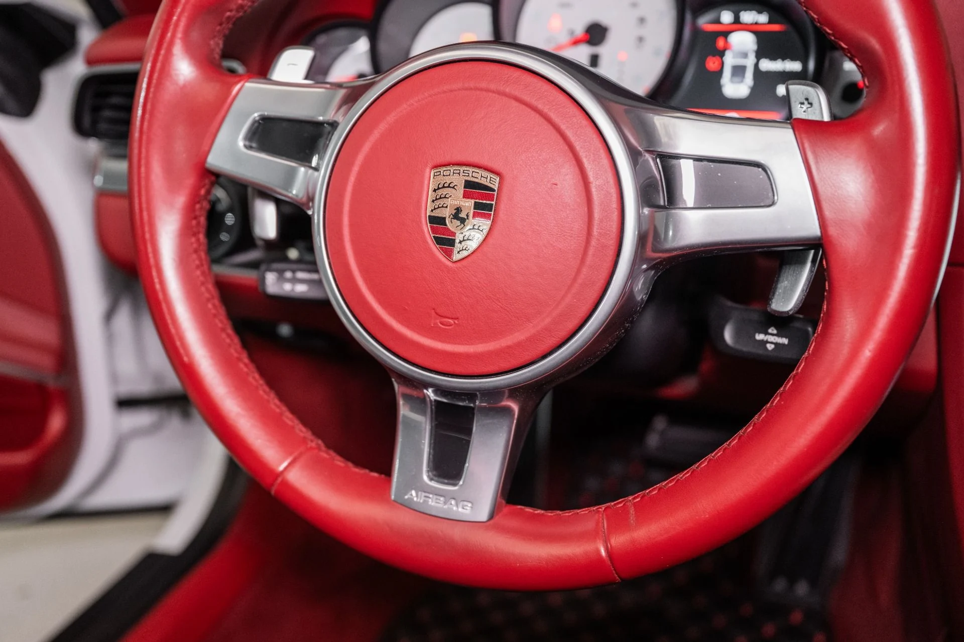 mph050_104484555_Used_2016_Porsche_911_Carrera_S_1758126345_8dc49ba192