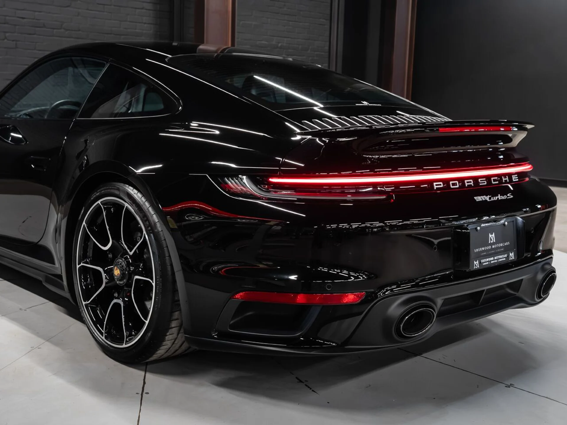 mph050_1048318089_porsche_911_2022_896fae05e5