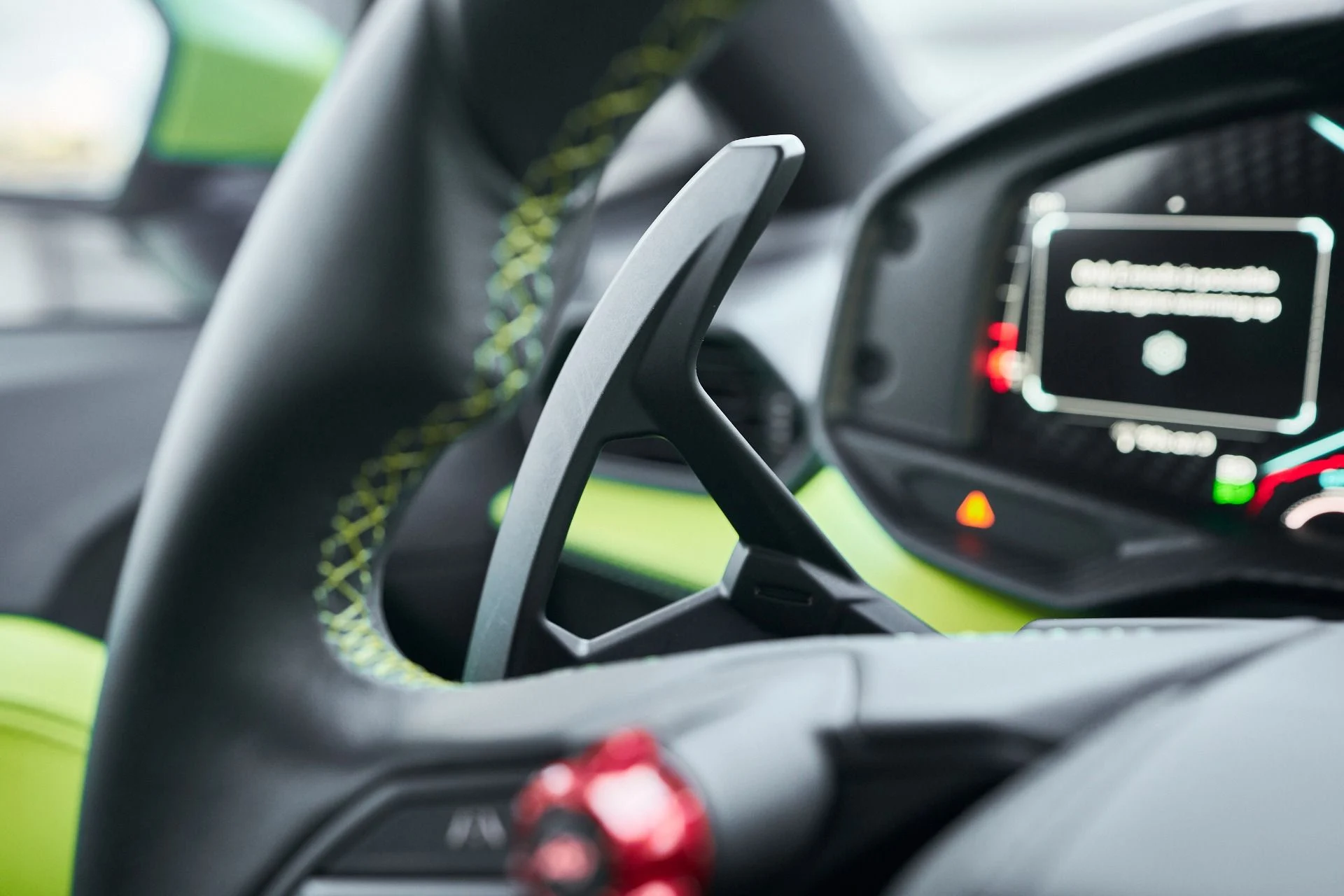 mph050_1056397854_Used_2024_Lamborghini_Revuelto_1763604762_5183e67c72