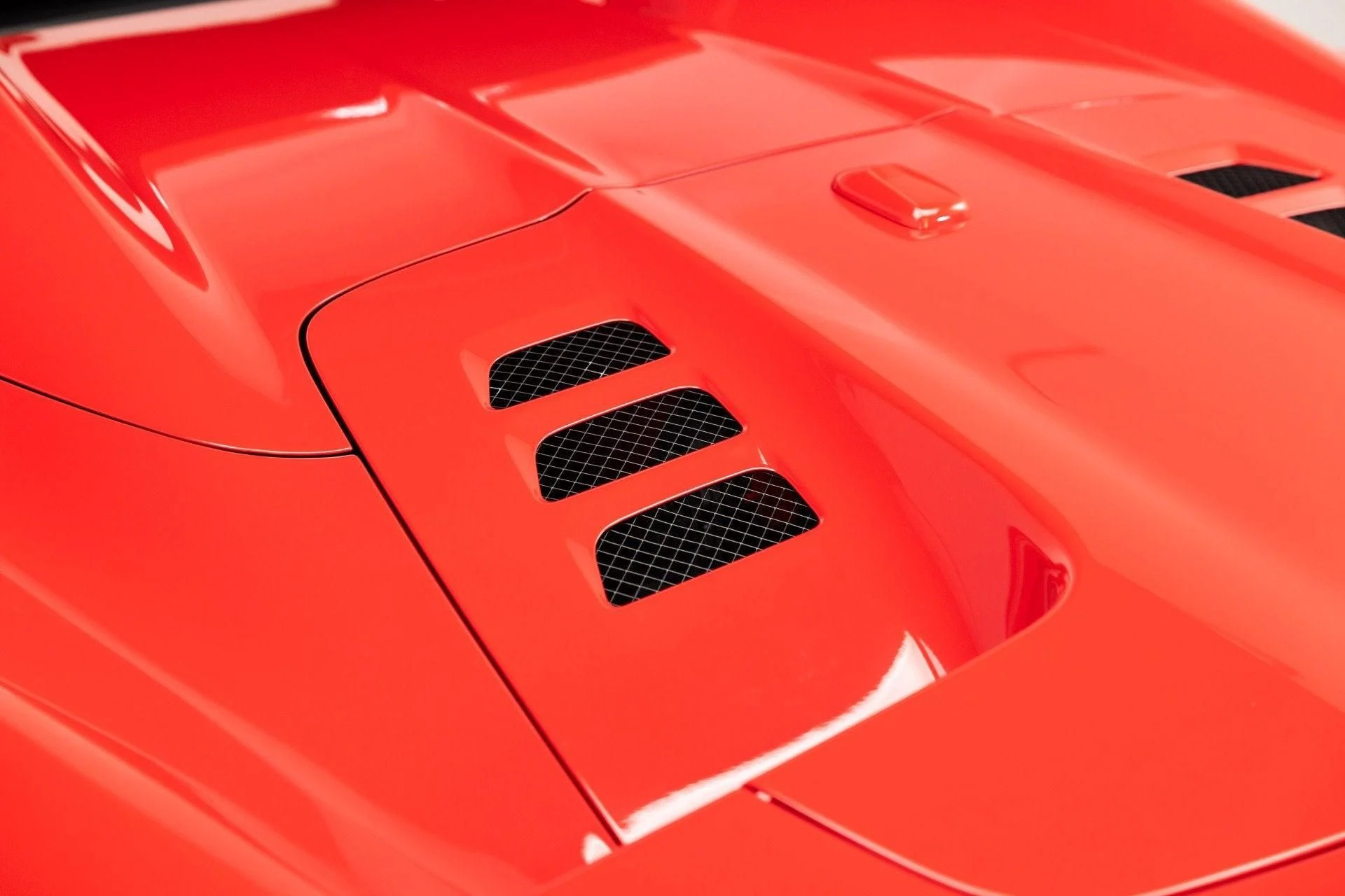 mph050_1074218732_Used_2014_Ferrari_458_Spider_1791985660_ea7ebbb5f1