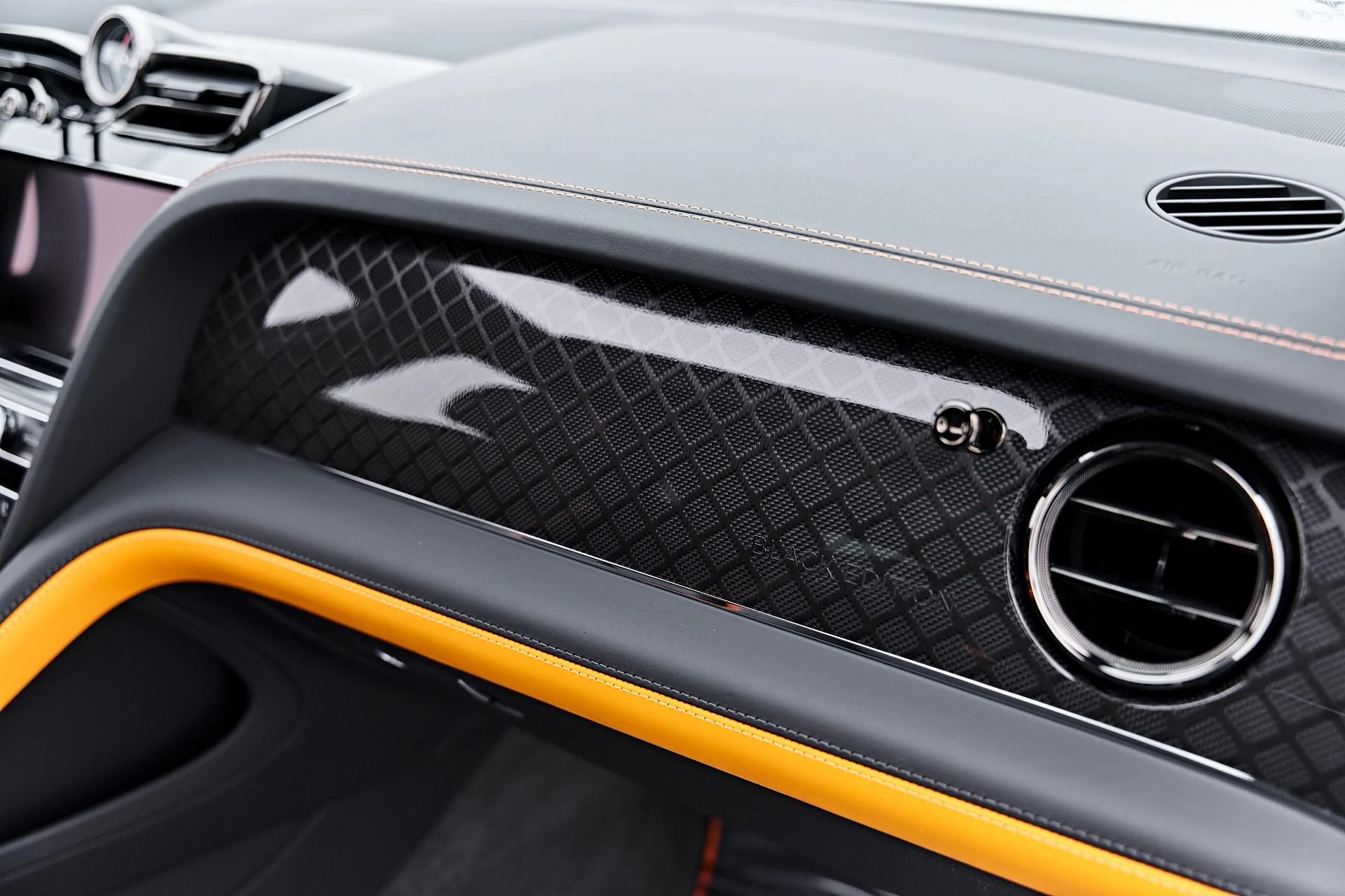 mph050_1074282893_Used_2025_Bentley_Bentayga_S_Black_Edition_1790644367_424cd133d6