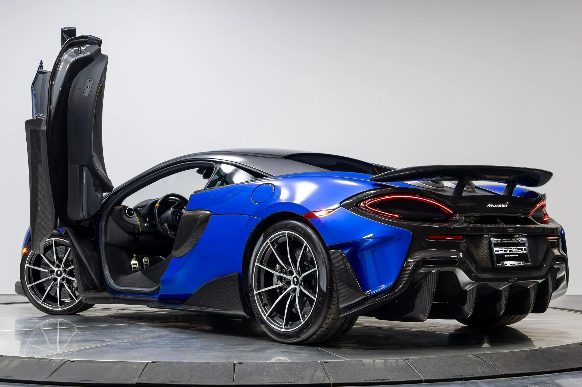 mph050_1074855147_Used_2019_Mc_Laren_600_LT_Base_1785769323_e37888f5d7