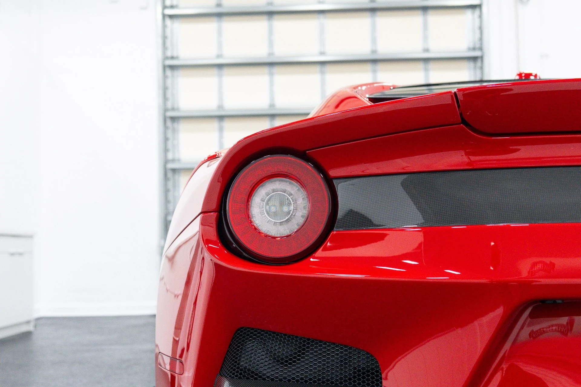 mph050_1086763024_Used_2017_Ferrari_F12tdf_1788471792_2acbb77d40