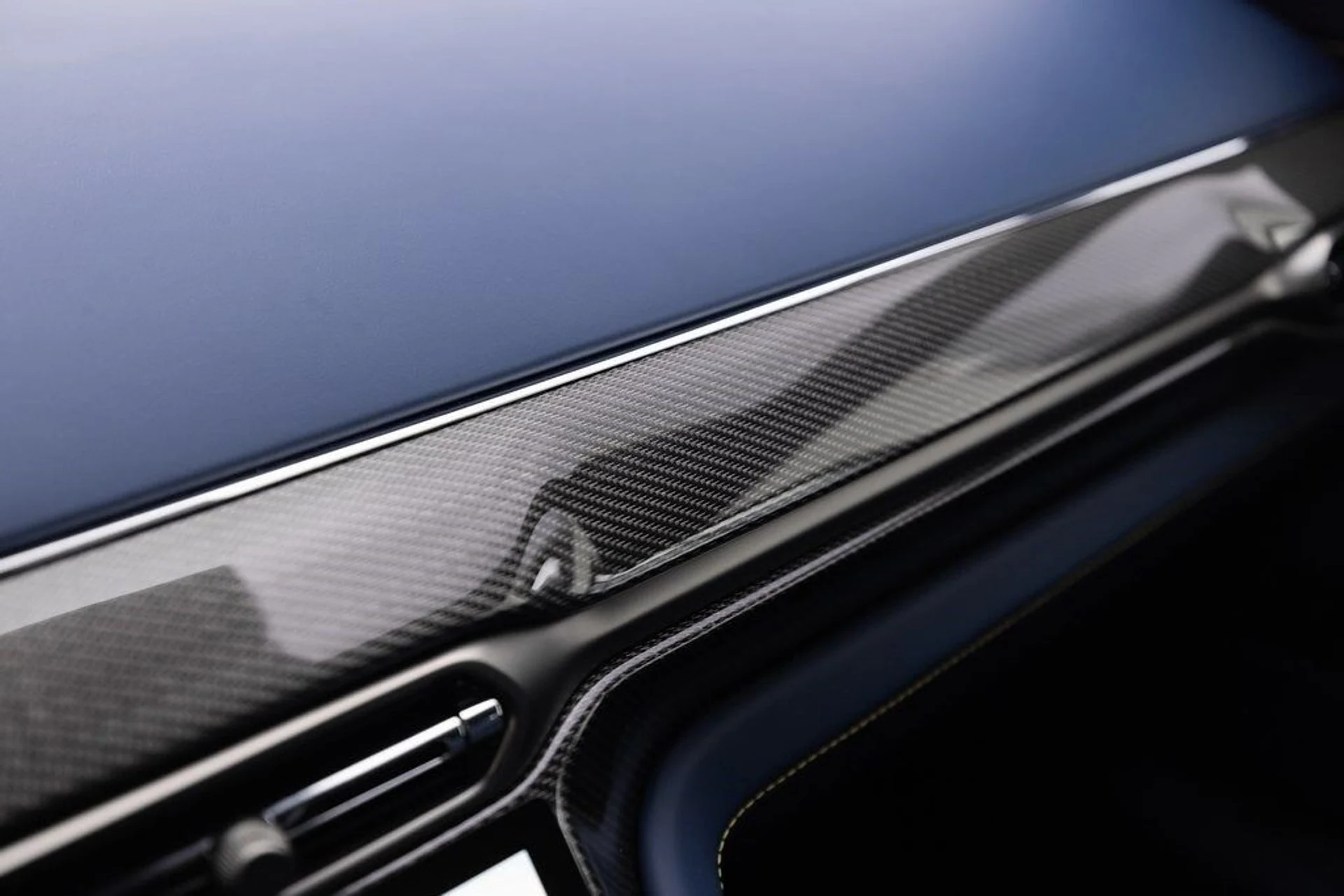 mph050_1093599768_74623efe819a537e9d759424a067d77fx_246b526572