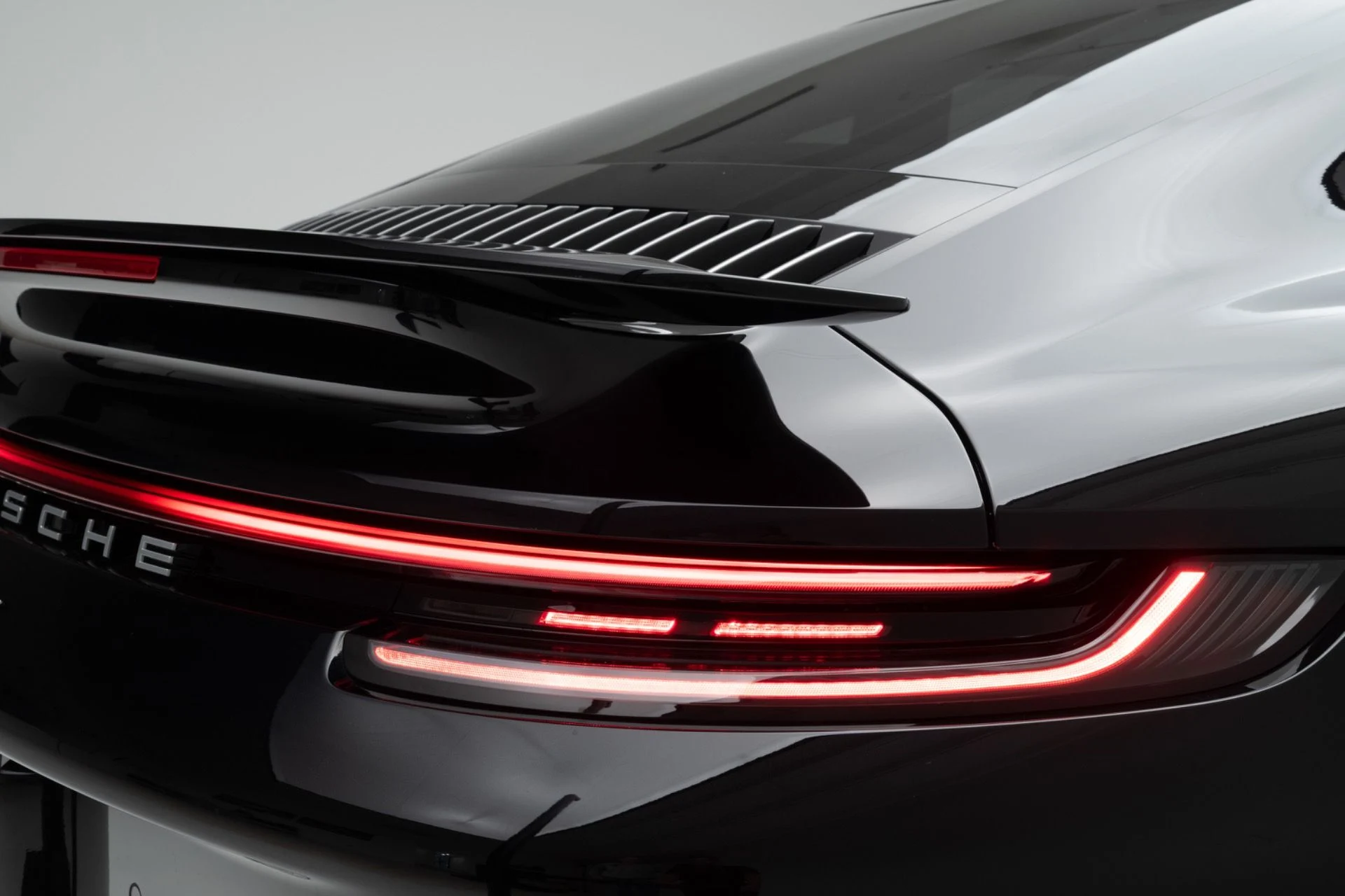 mph050_1098916476_Used_2025_Porsche_911_Turbo_S_1780412805_99c6e0d17d