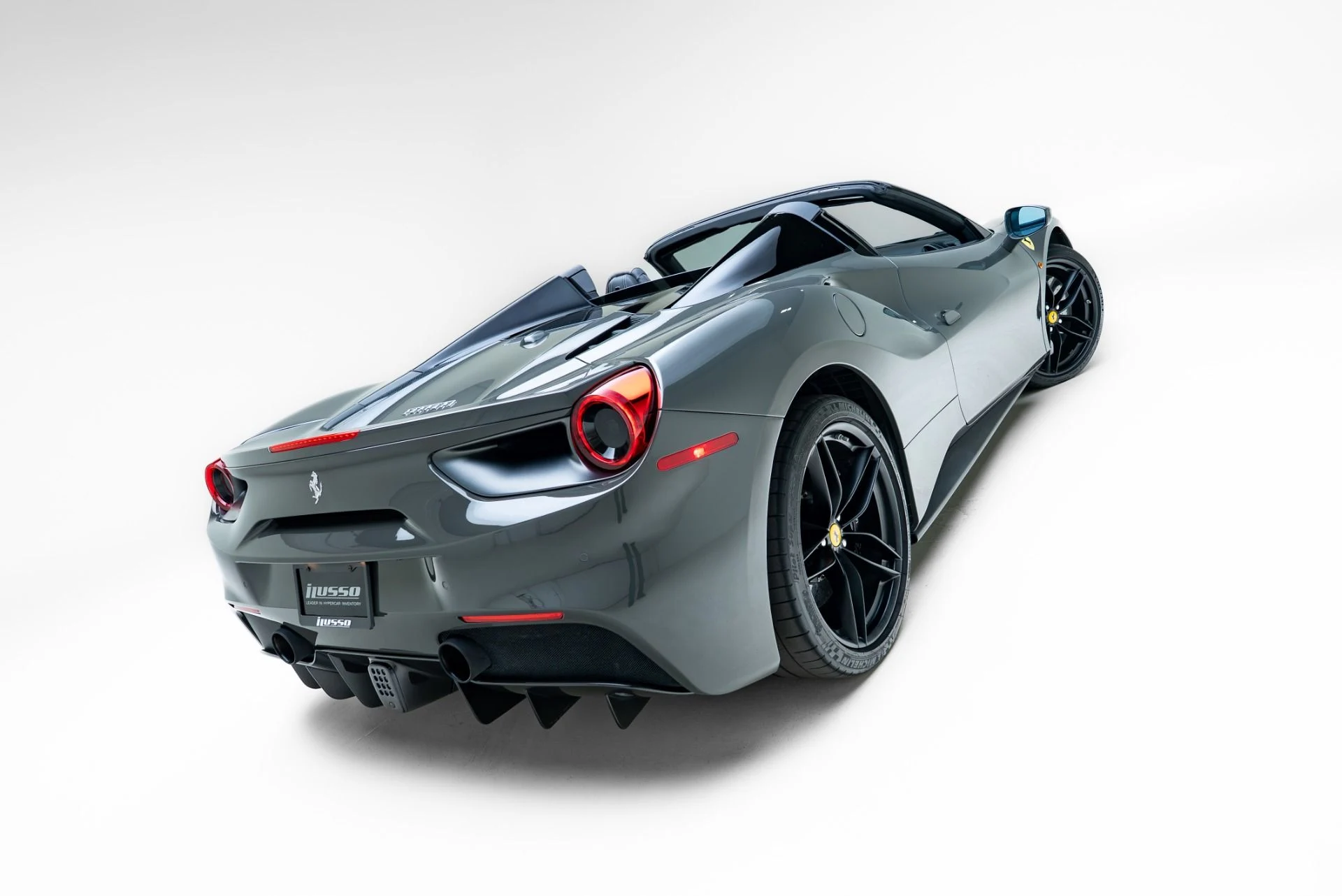 mph050_1110908857_Used_2018_Ferrari_488_Spider_1778276611_7718b0a345