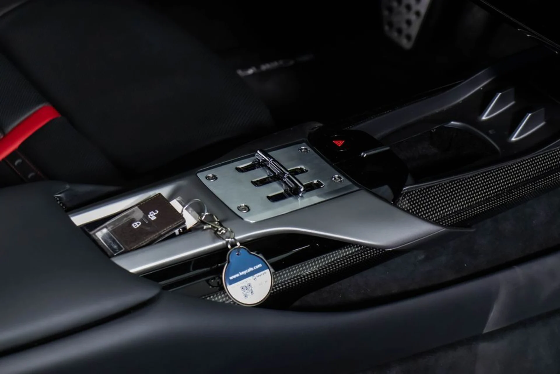 mph050_1119256318_30a7af58b12b8b1a873f76f93a7ef209x_945ade970b