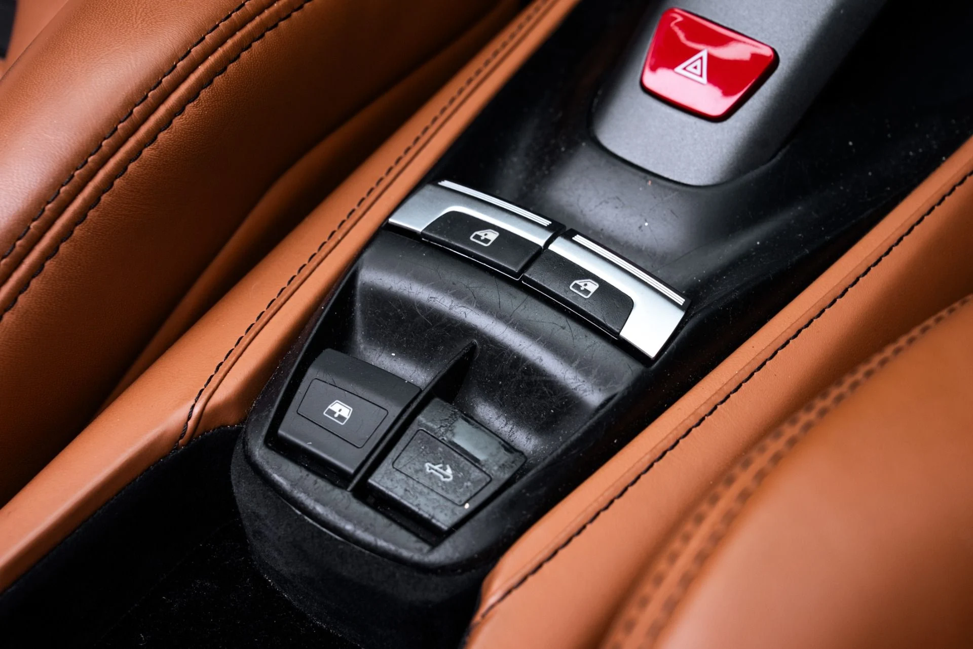 mph050_1120242777_Used_2018_Ferrari_488_Spider_1774383951_13521ade7f