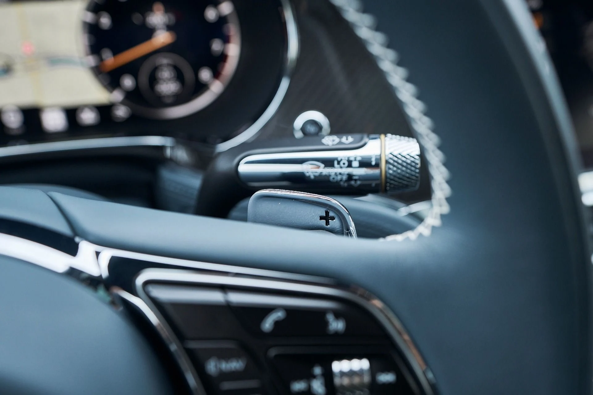 mph050_114204791_Used_2023_Bentley_Continental_GT_Azure_1761756033_046b96f903