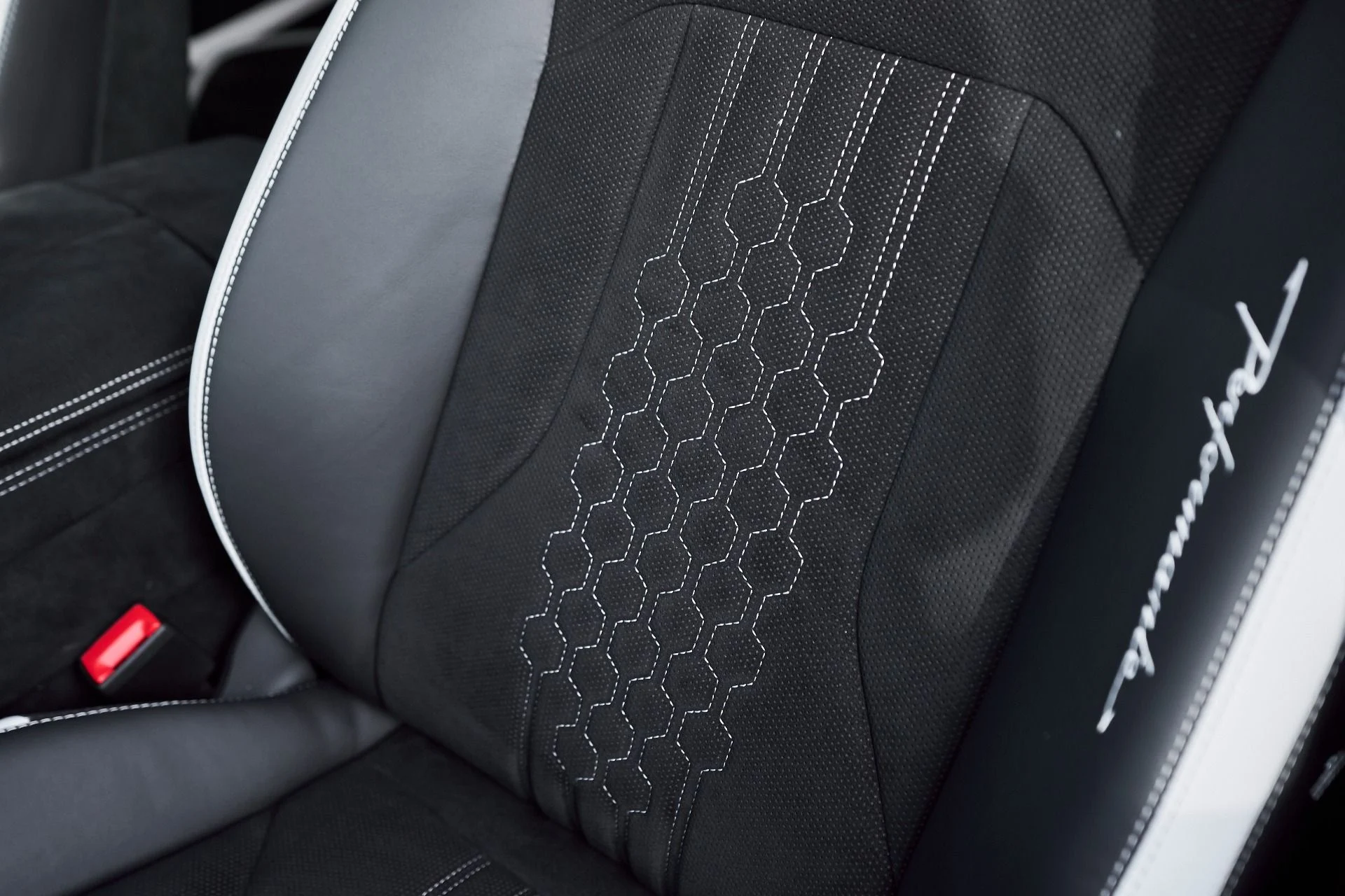 mph050_1160447027_Used_2024_Lamborghini_Urus_Performante_1764730742_c1b7ba32dc