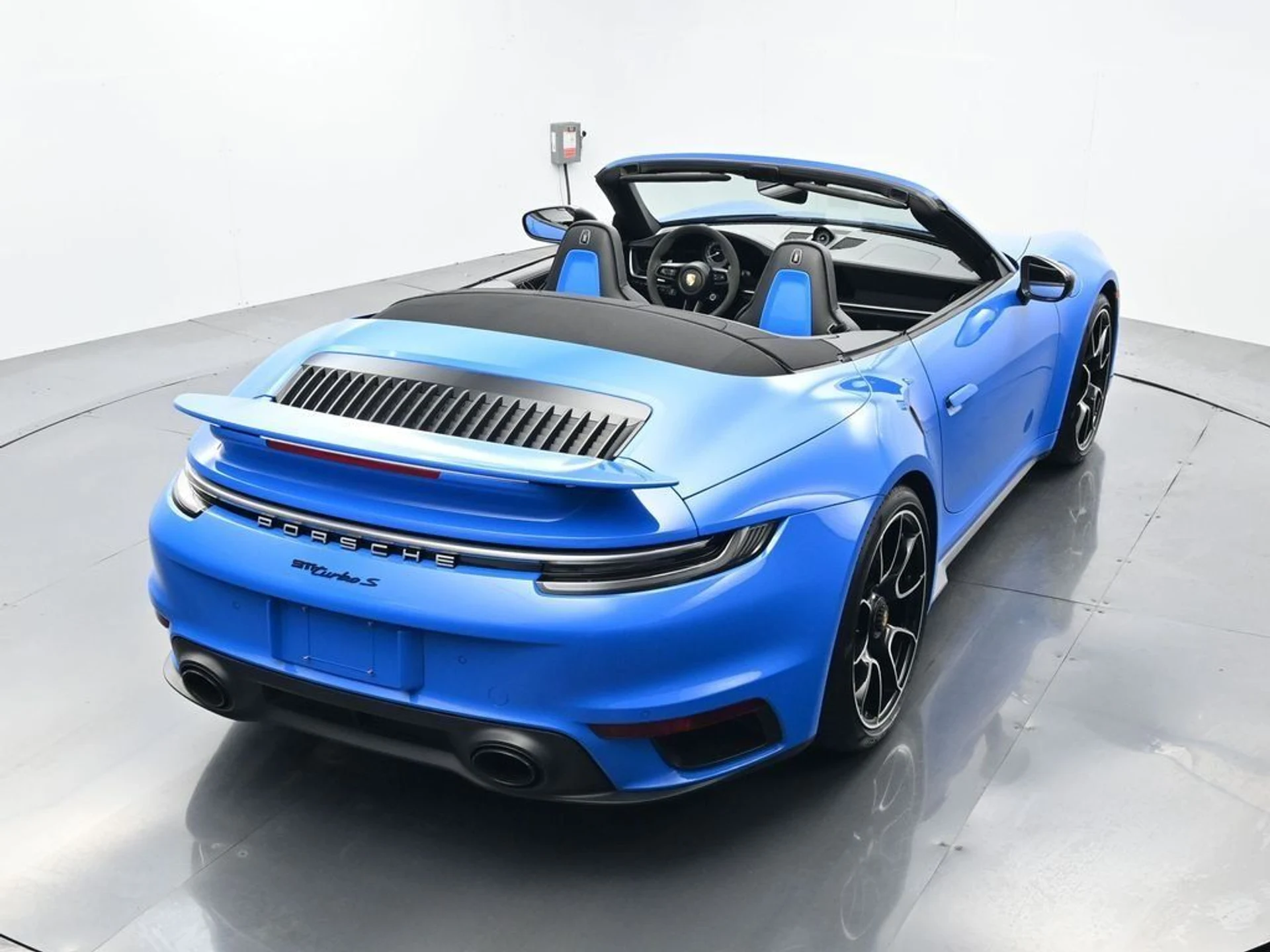 mph050_12145638_a604bb90447f457a9b59e2d4b053ec02_b0f462092a