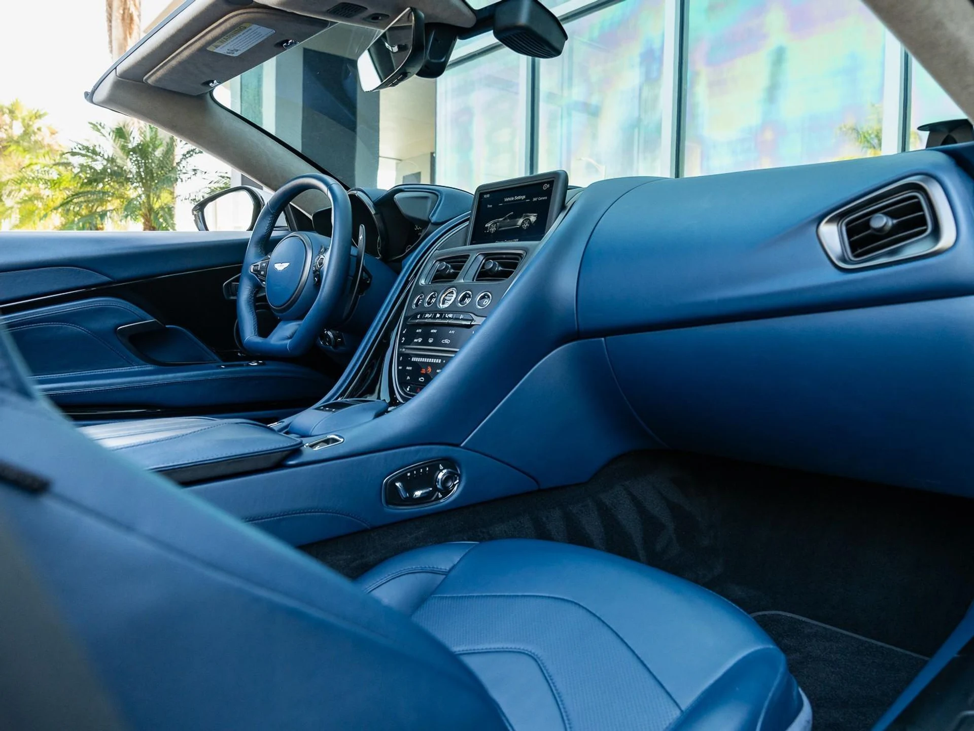 mph050_1218991870_Used_2020_Aston_Martin_DBS_Superleggera_1764795985_e8b5a7c941