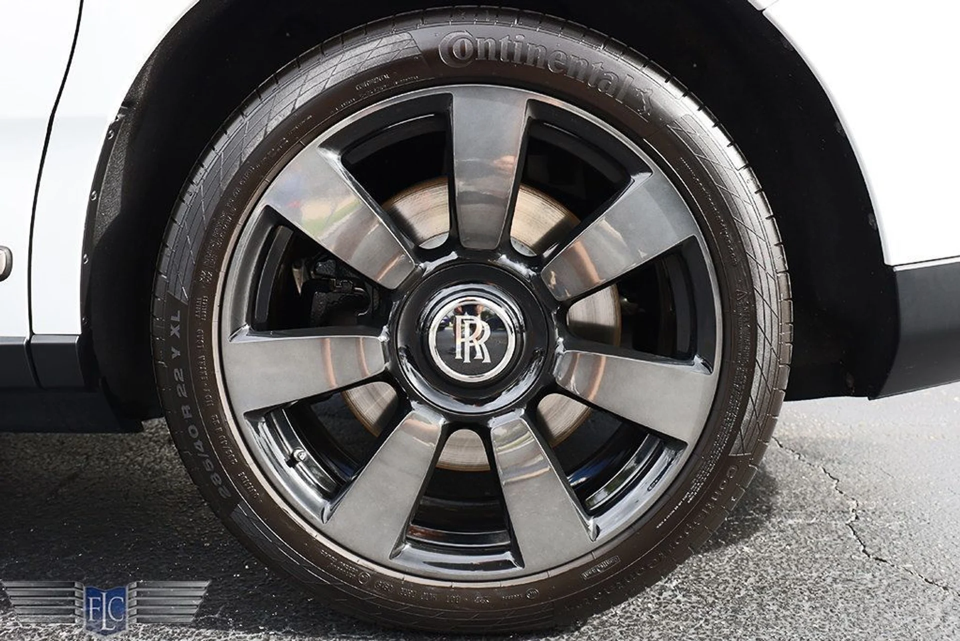 mph050_122037013_used_2019_rolls_royce_cullinan_sportutility_6305_22963693_51_1024_2af45a91bc