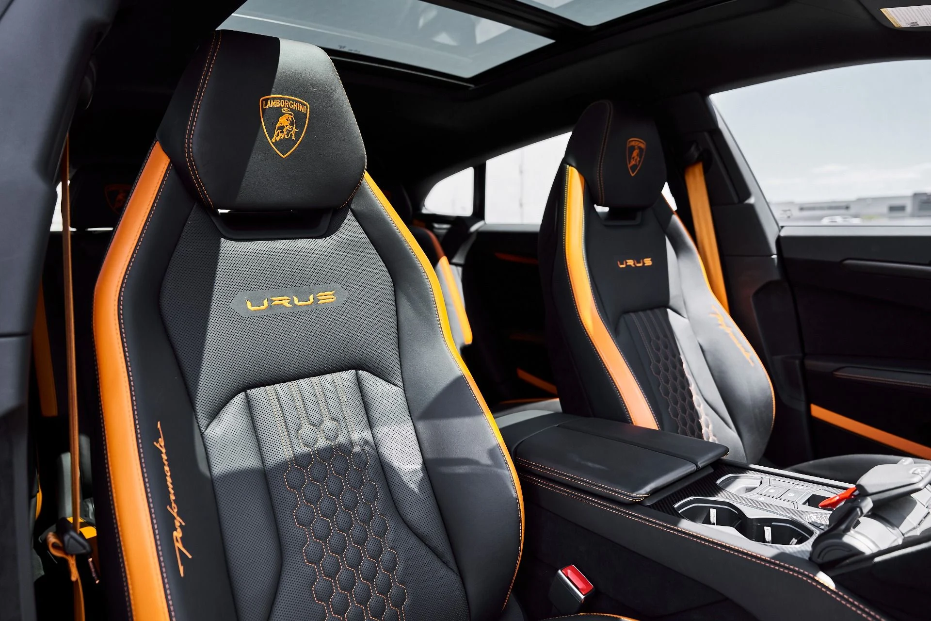 mph050_1256952696_Used_2023_Lamborghini_Urus_Performante_1778288945_192bbe64fe