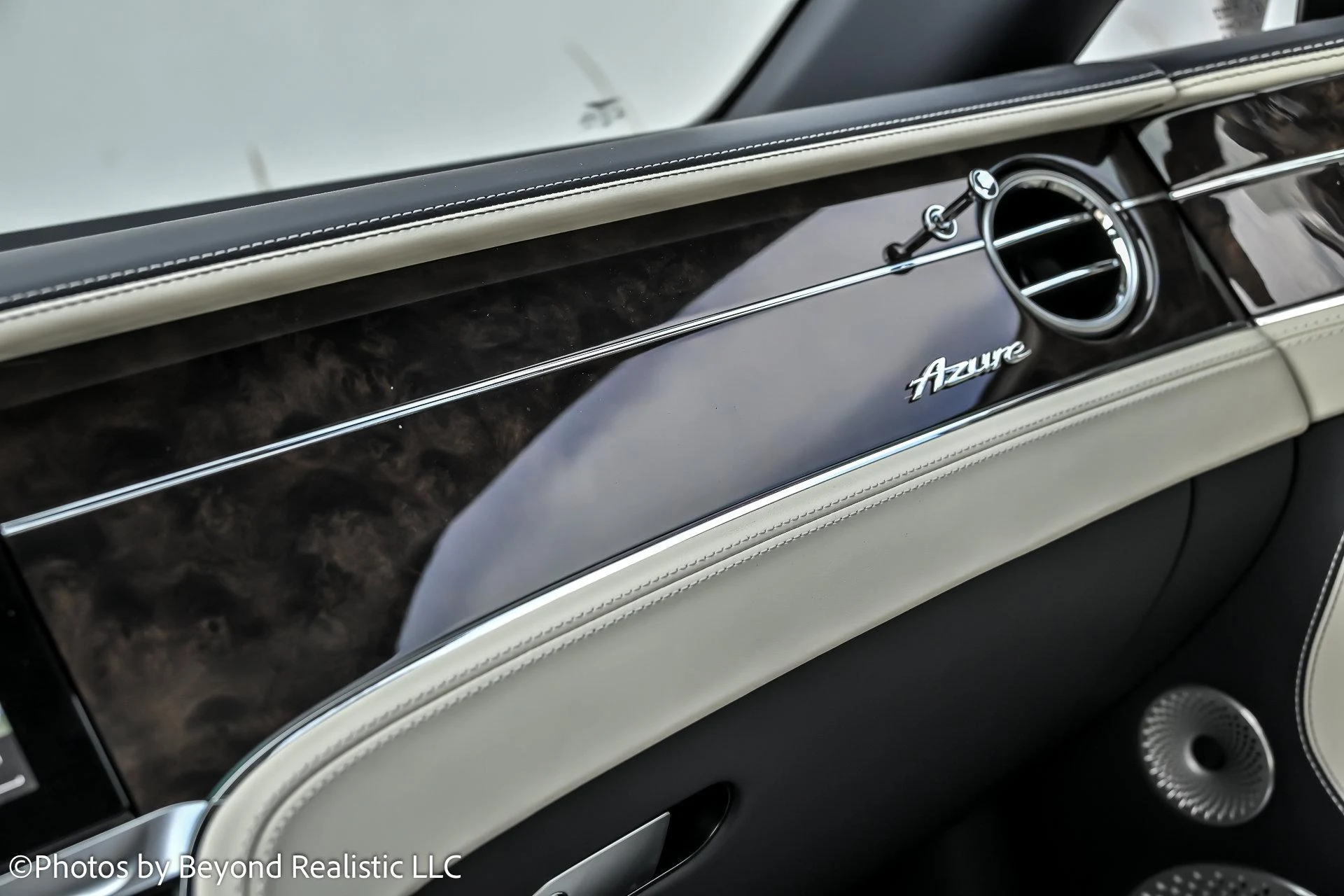 mph050_1271241520_Used_2024_Bentley_Continental_GT_Azure_Convertible_1761811020_5e55250db9