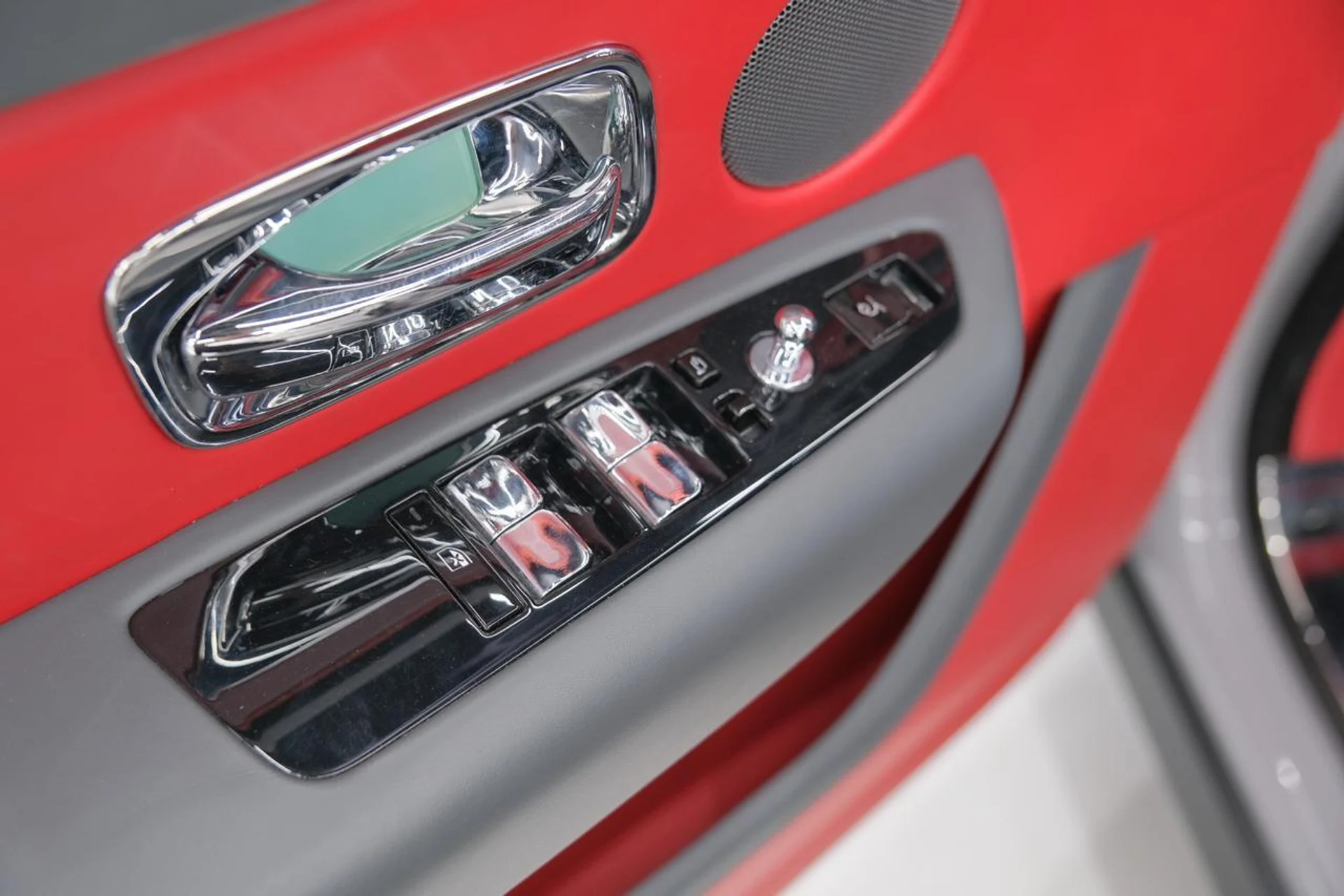 mph050_1271900154_883d959a4013fd06c3852c1069e524f3_33a07c3bac