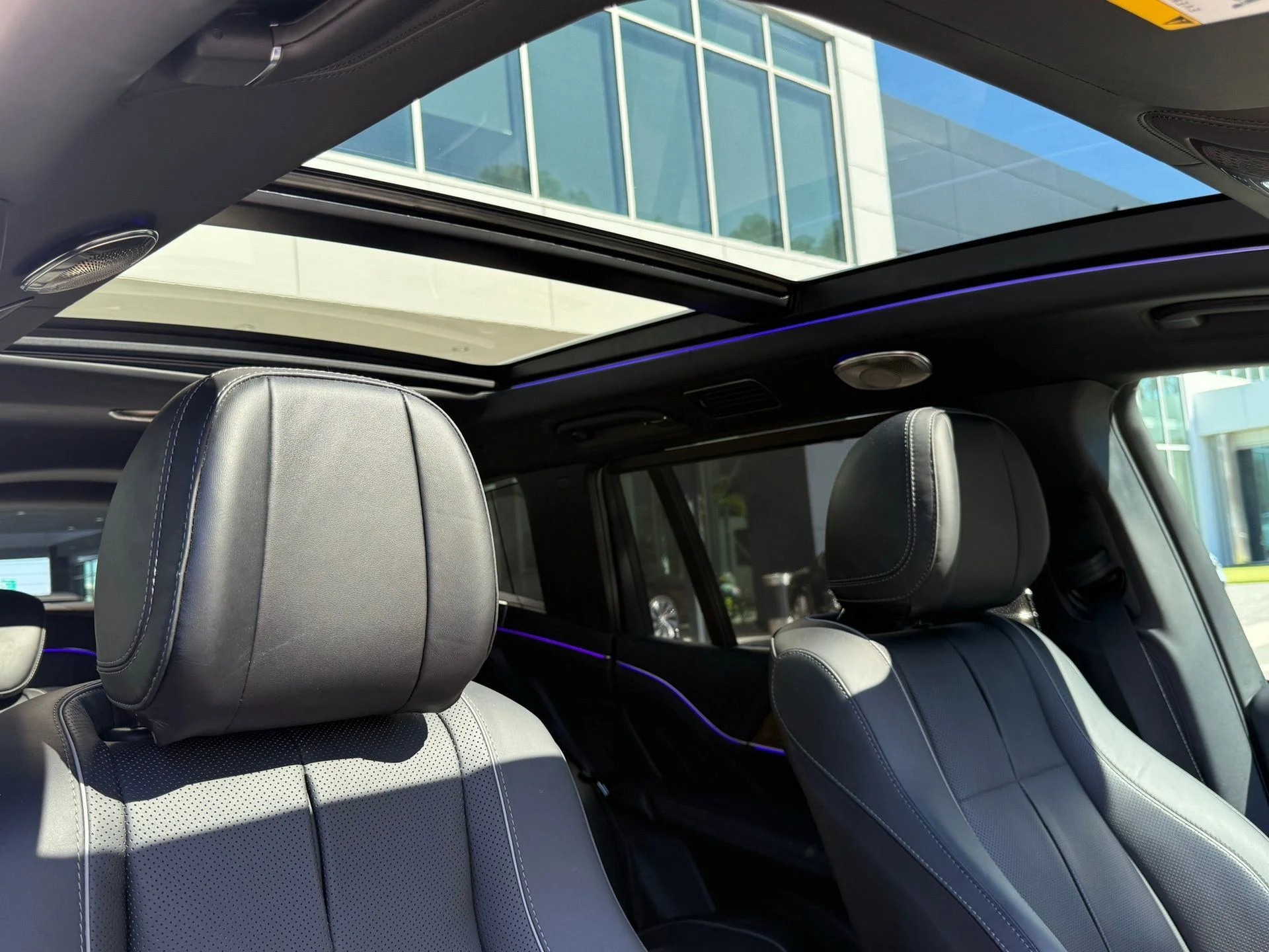 mph050_1276020787_62cacc2a8699435980960c4c35afa4d0_31362fdc20