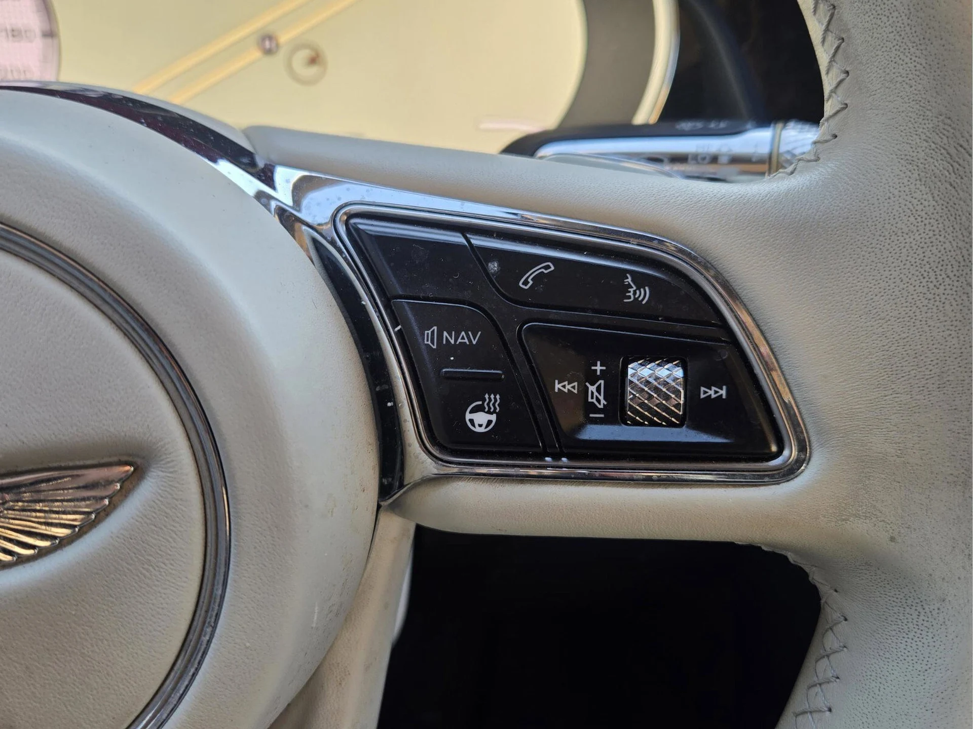 mph050_1286318492_77c72f686829f503f953e571646f1974x_360064be74