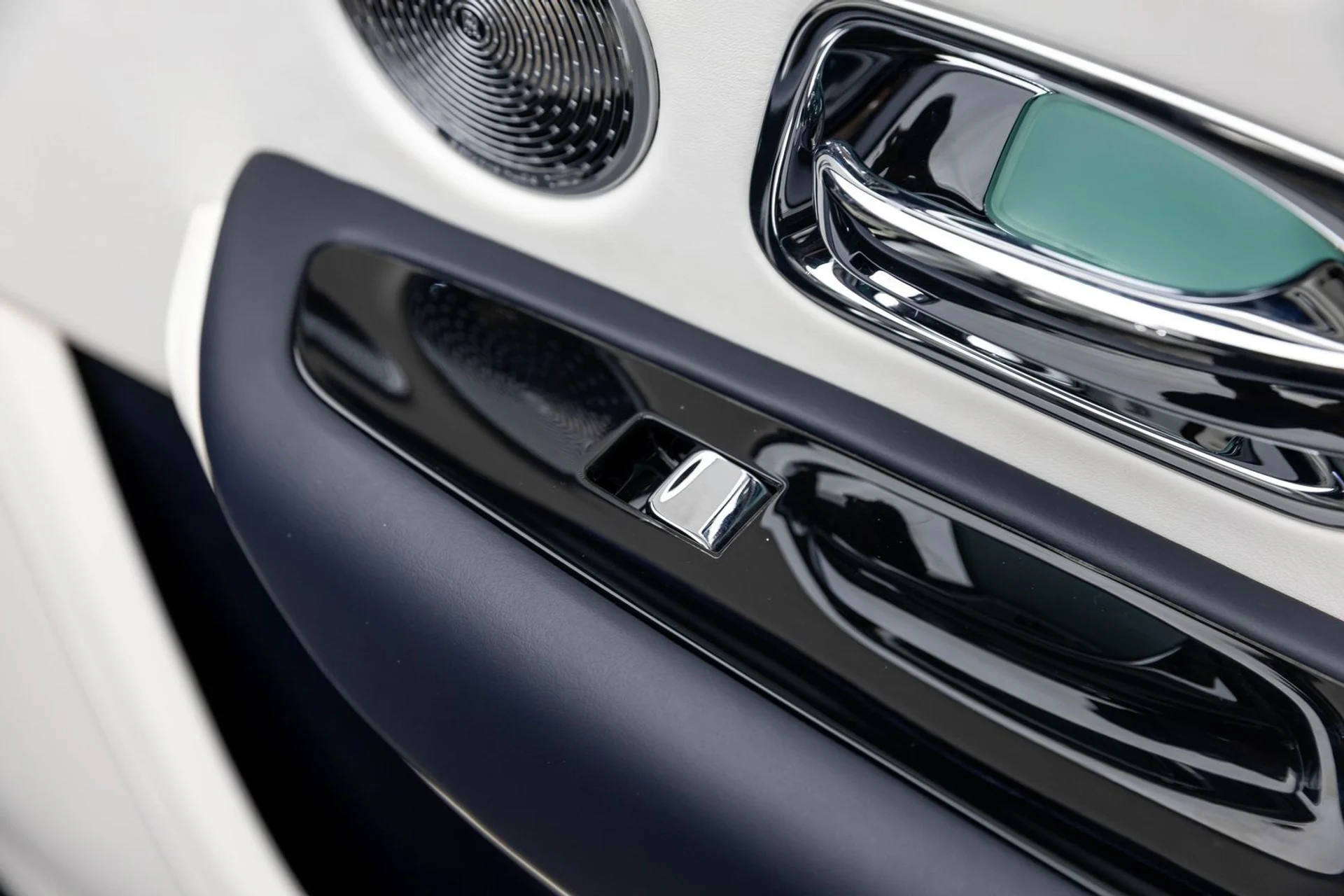 mph050_1290700788_51_732ef9e30a