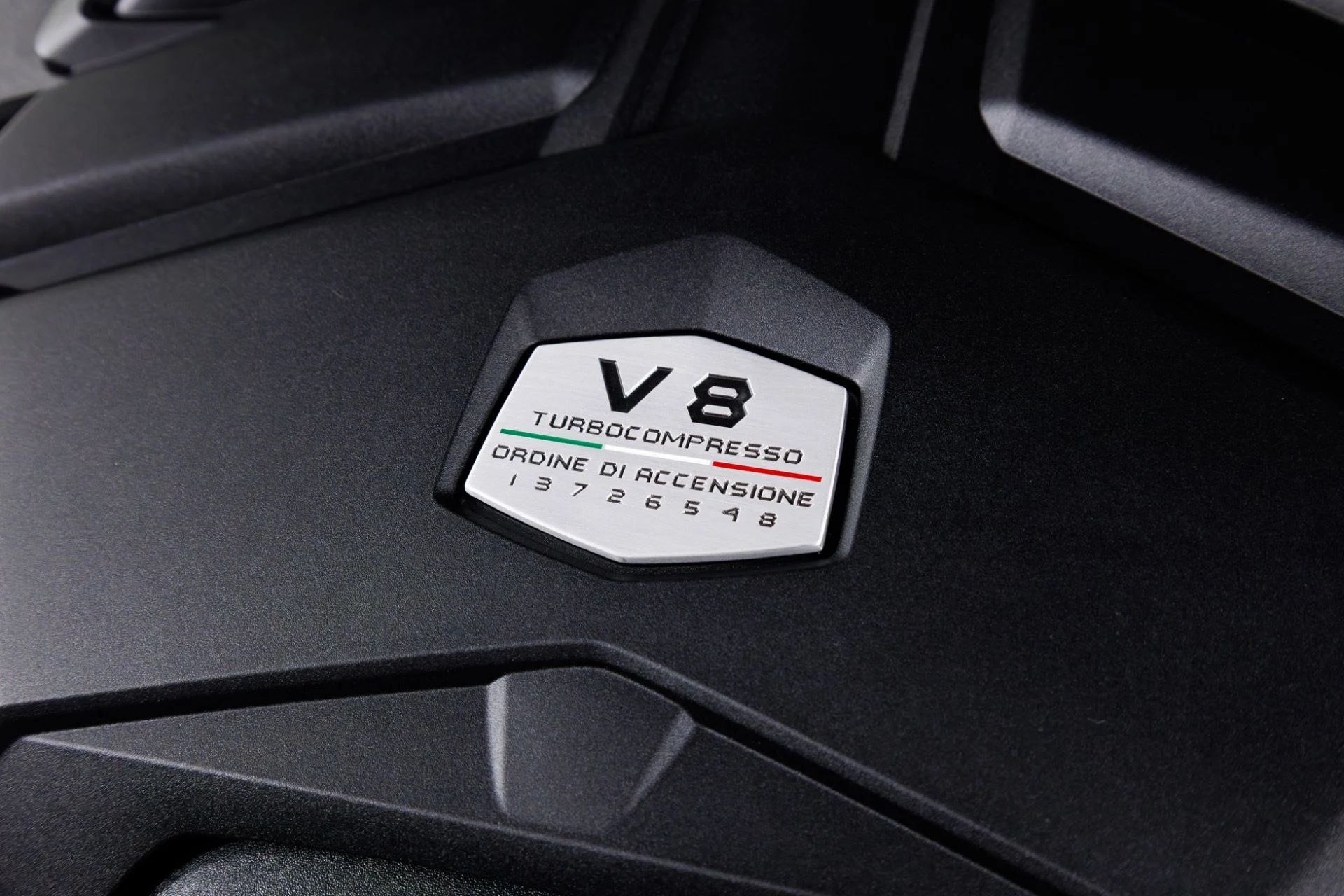 mph050_1317678472_Used_2023_Lamborghini_Urus_S_1769555052_a427115eb6