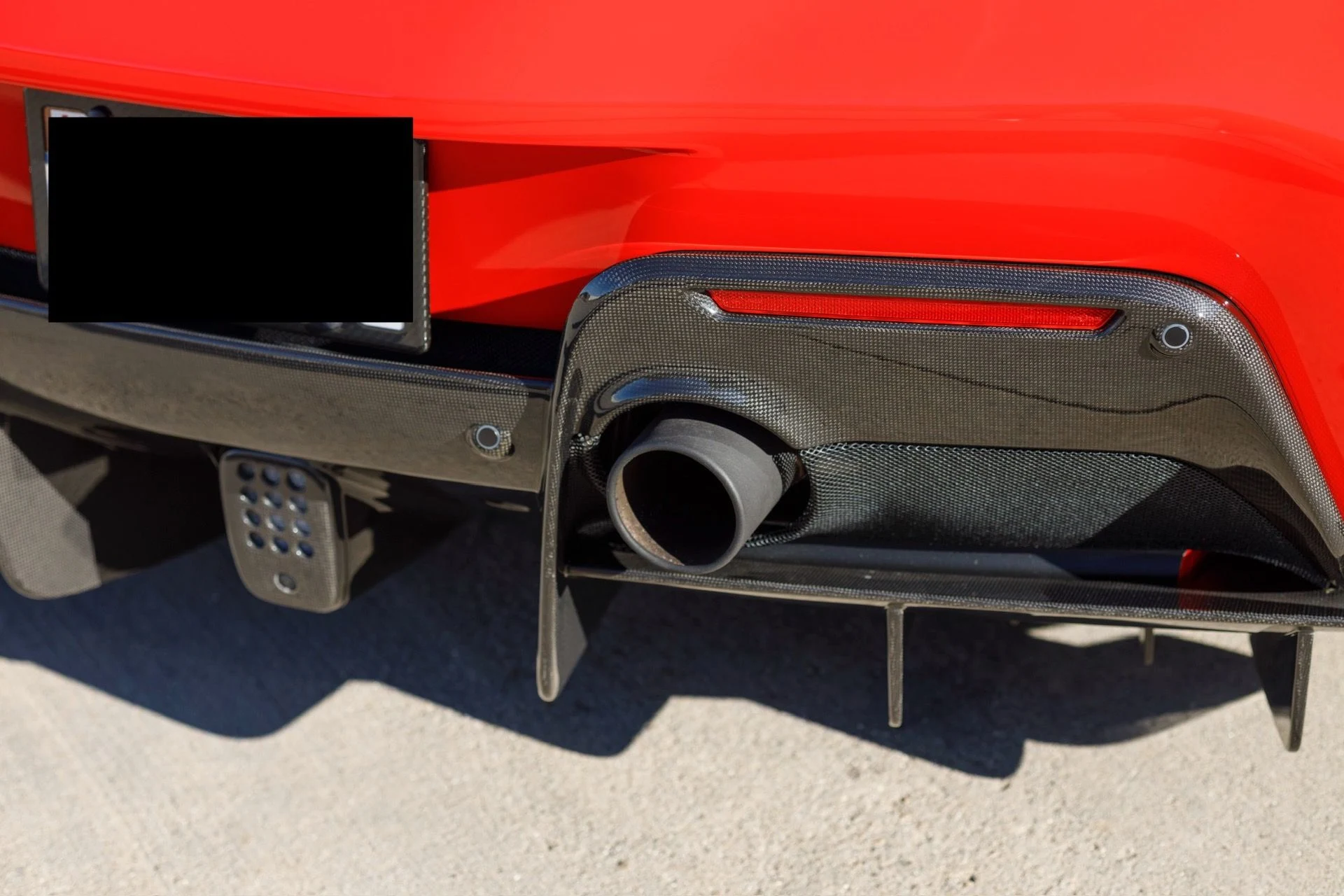 mph050_1327172918_Used_2020_Ferrari_488_Pista_1765914948_a5e81d53ac