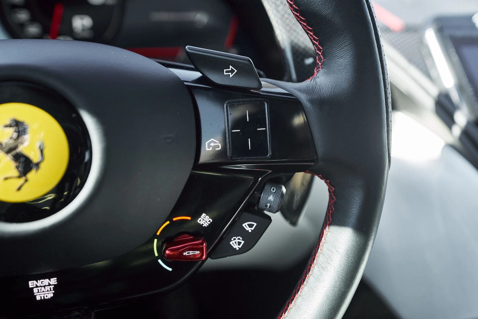 mph050_1330062341_Used_2022_Ferrari_Roma_Base_1764637272_d0ab1cbf7f