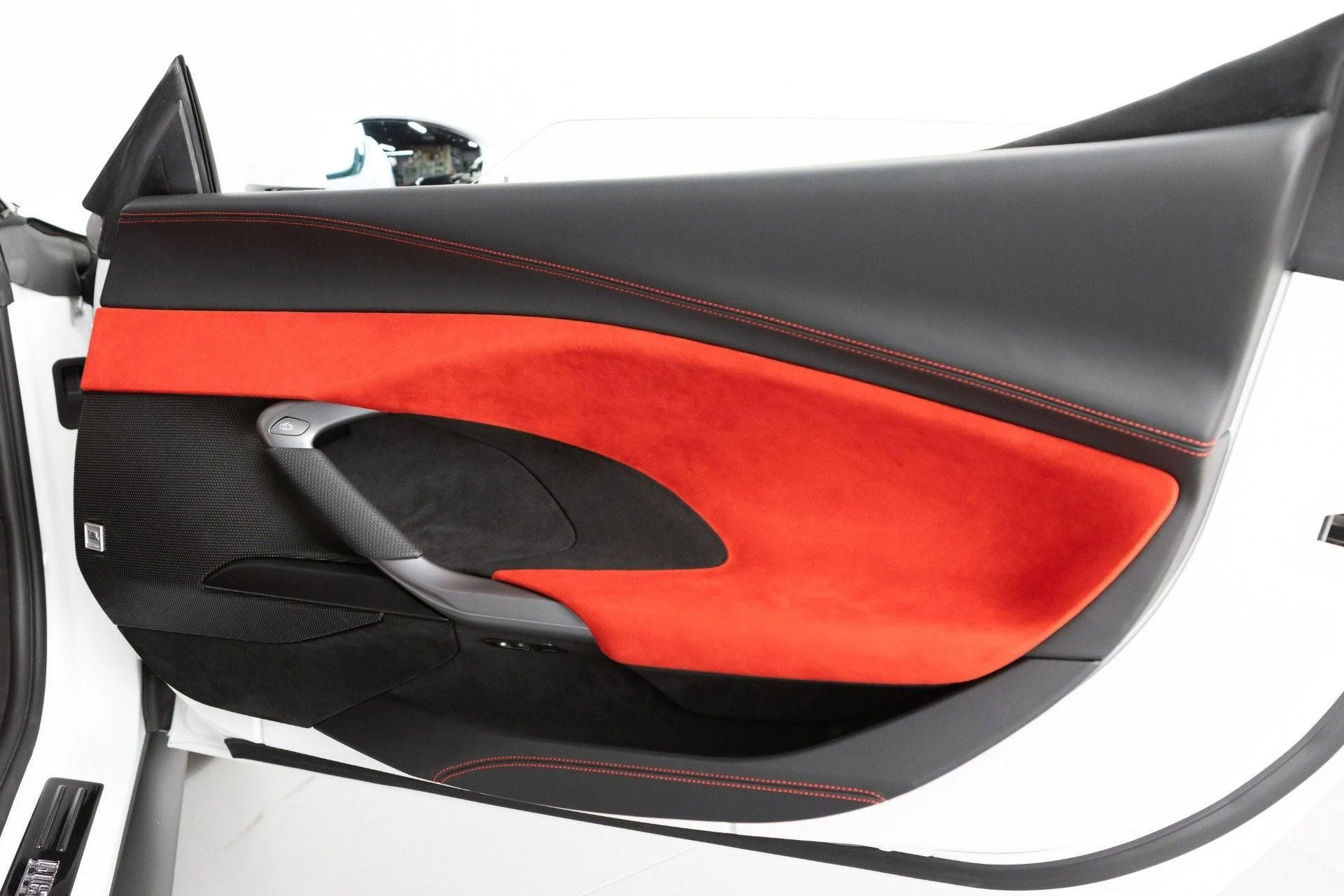 mph050_133135649_Used_2024_Ferrari_296_GTB_1777368312_20ab218dd2